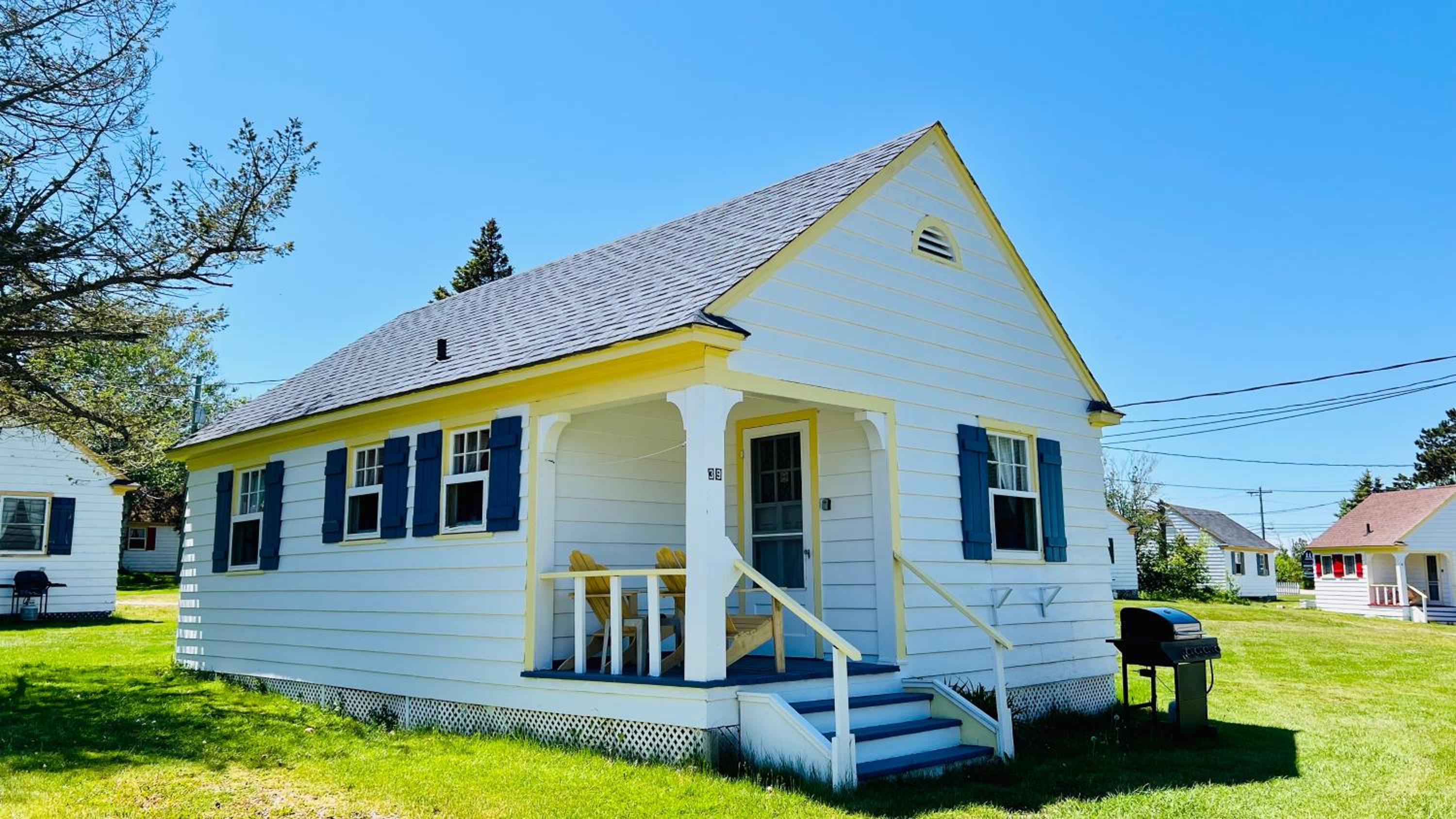 Green Gables Bungalow Court