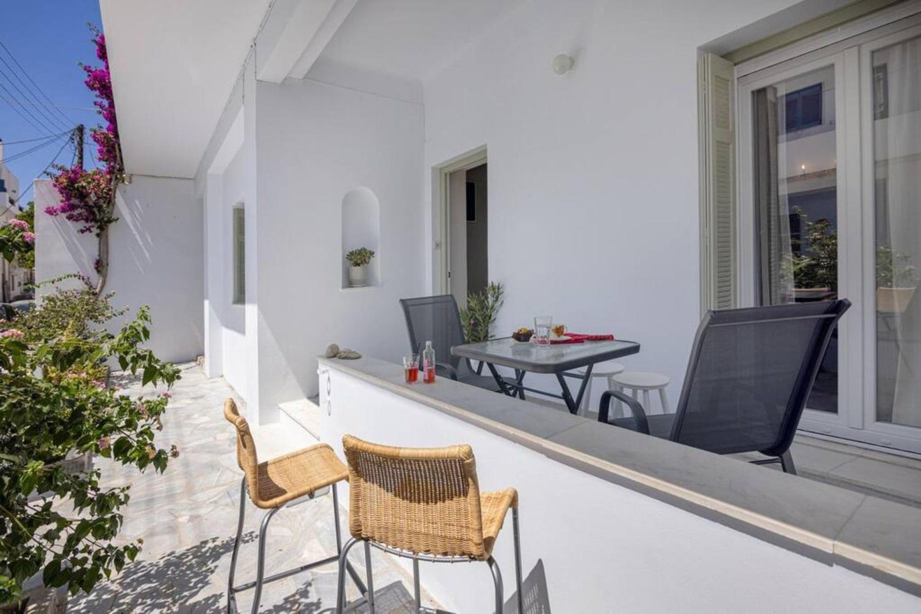 Hotel Mellow mood Tinos Town - Image 1