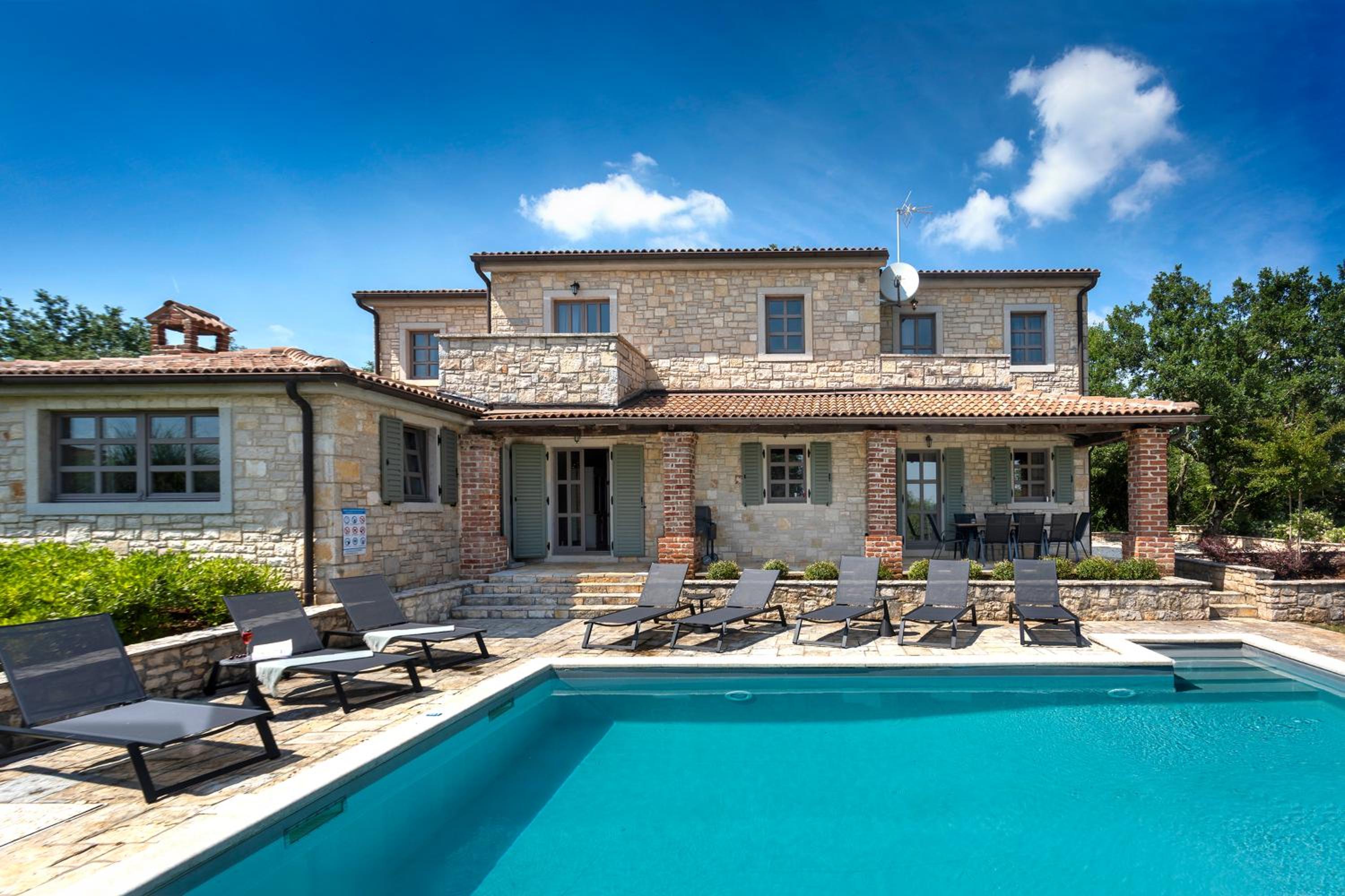 Villa Luna