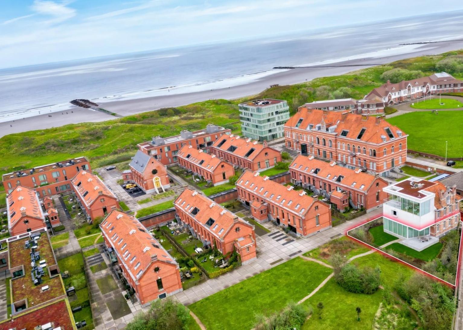 Aimé aan zee beachhouse 5P - private garden & 2 FREE parkingspots