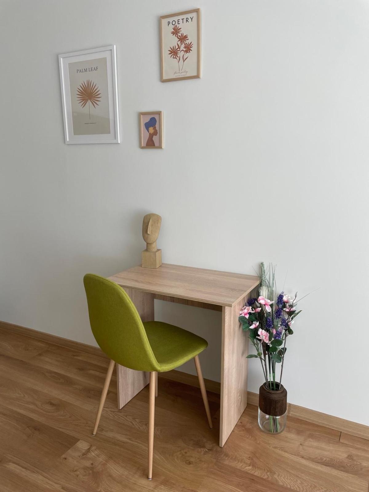 Seven Hills Apartment with optional Parking