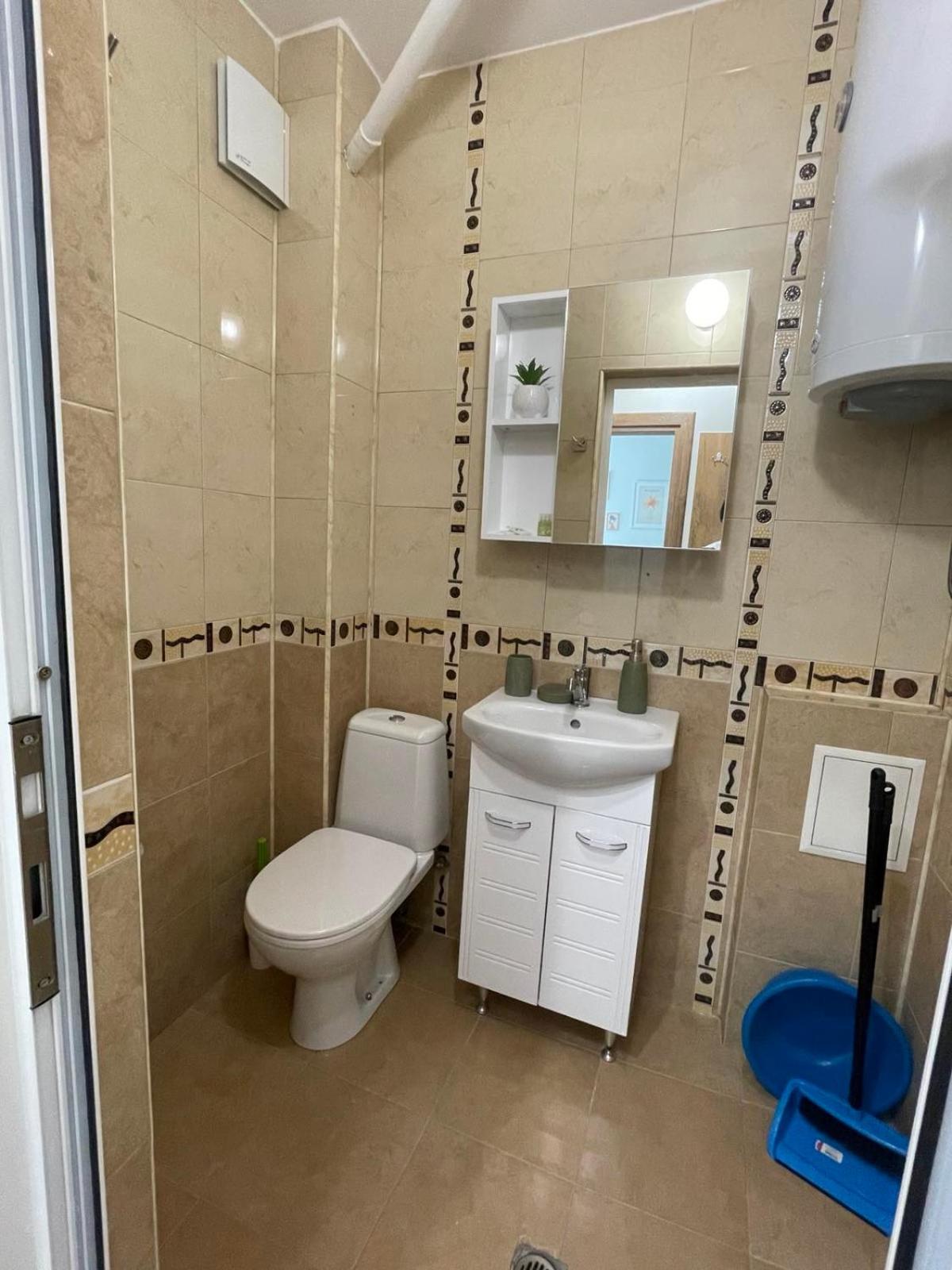 Seven Hills Apartment with optional Parking