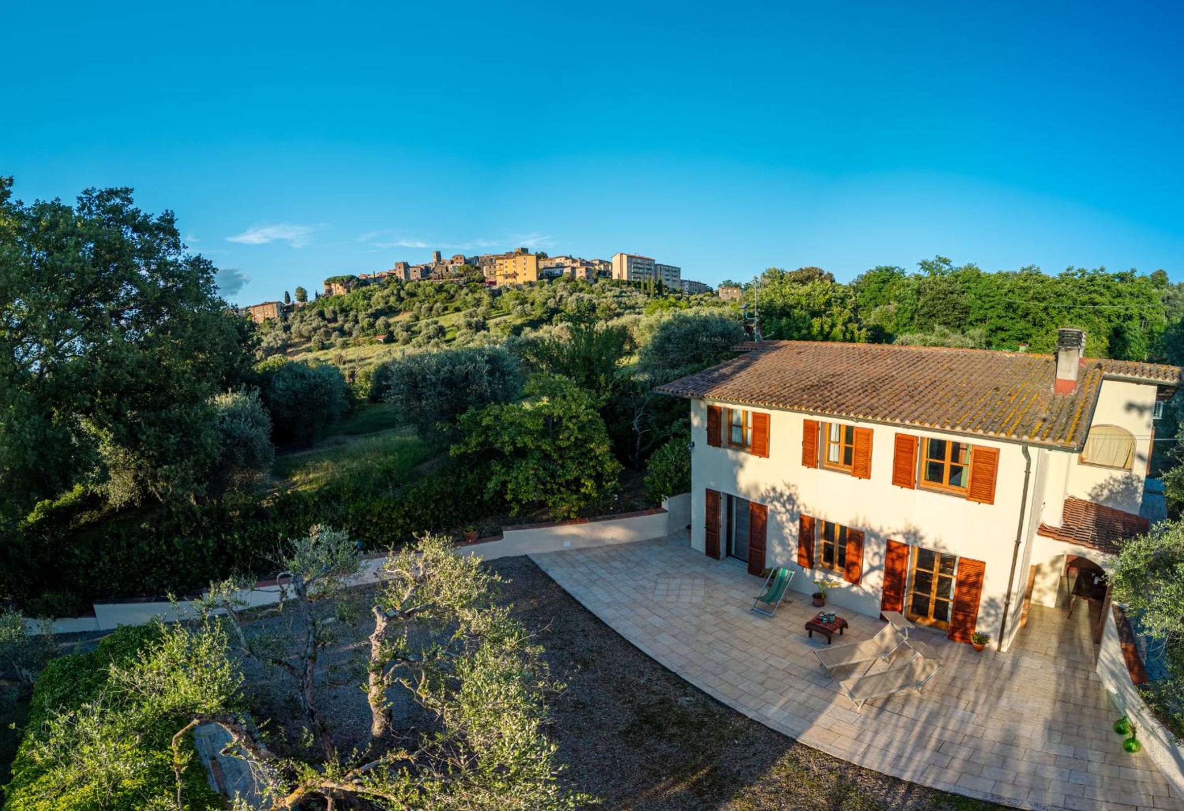Villa con piscina e jacuzzi vicino Saturnia view 5