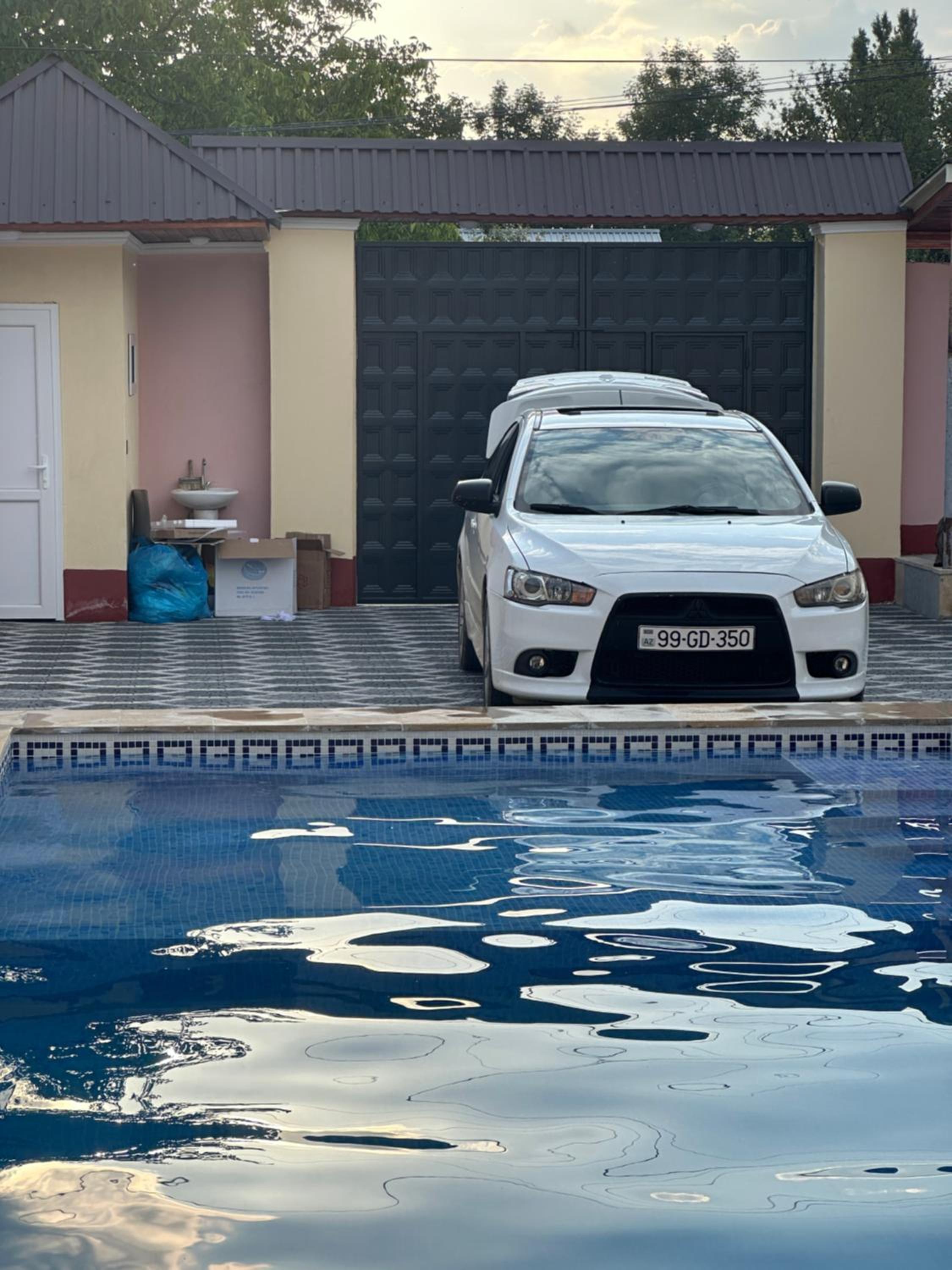 Vandam Moonlight Villa