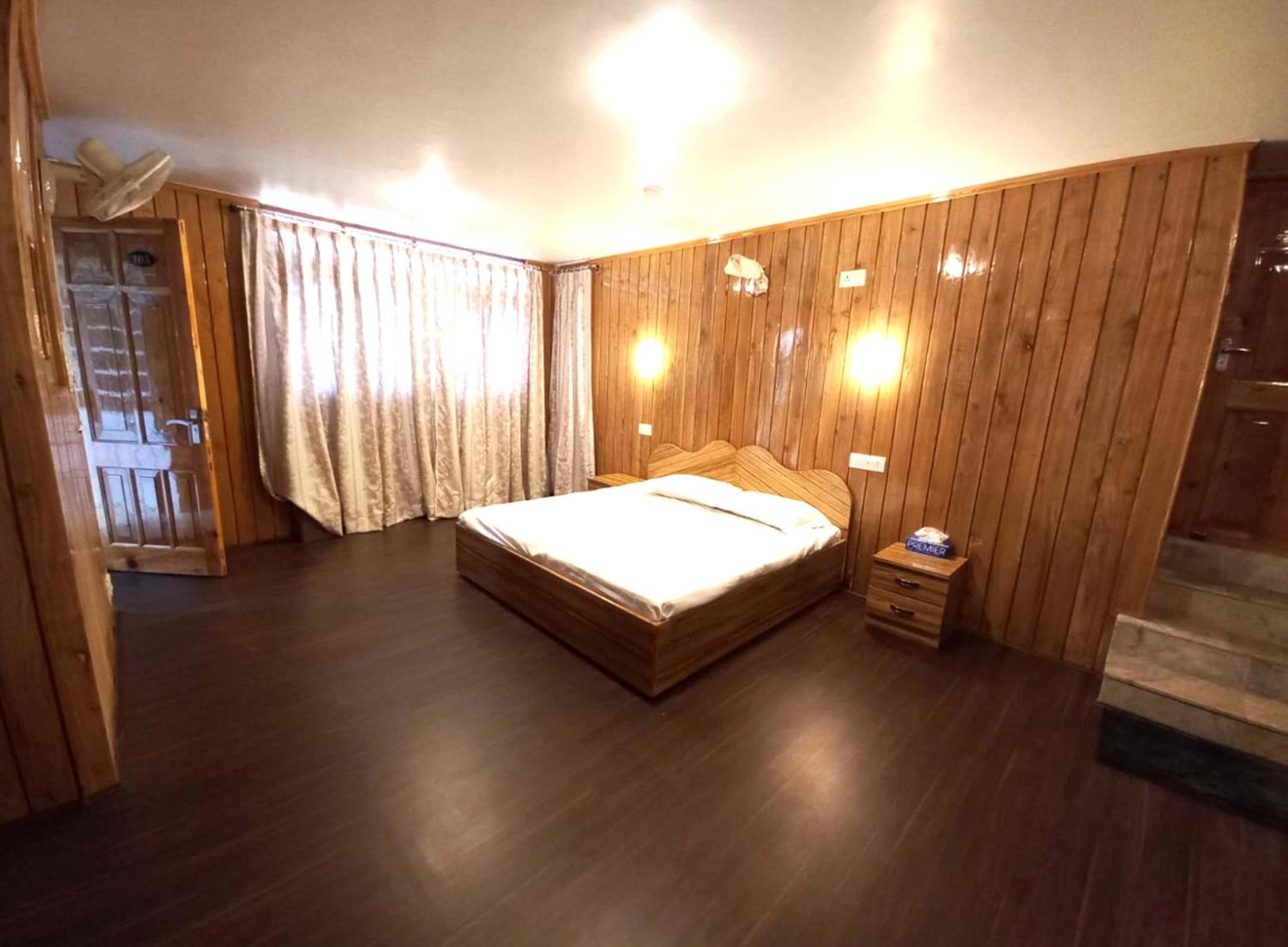 Red Wood view 3