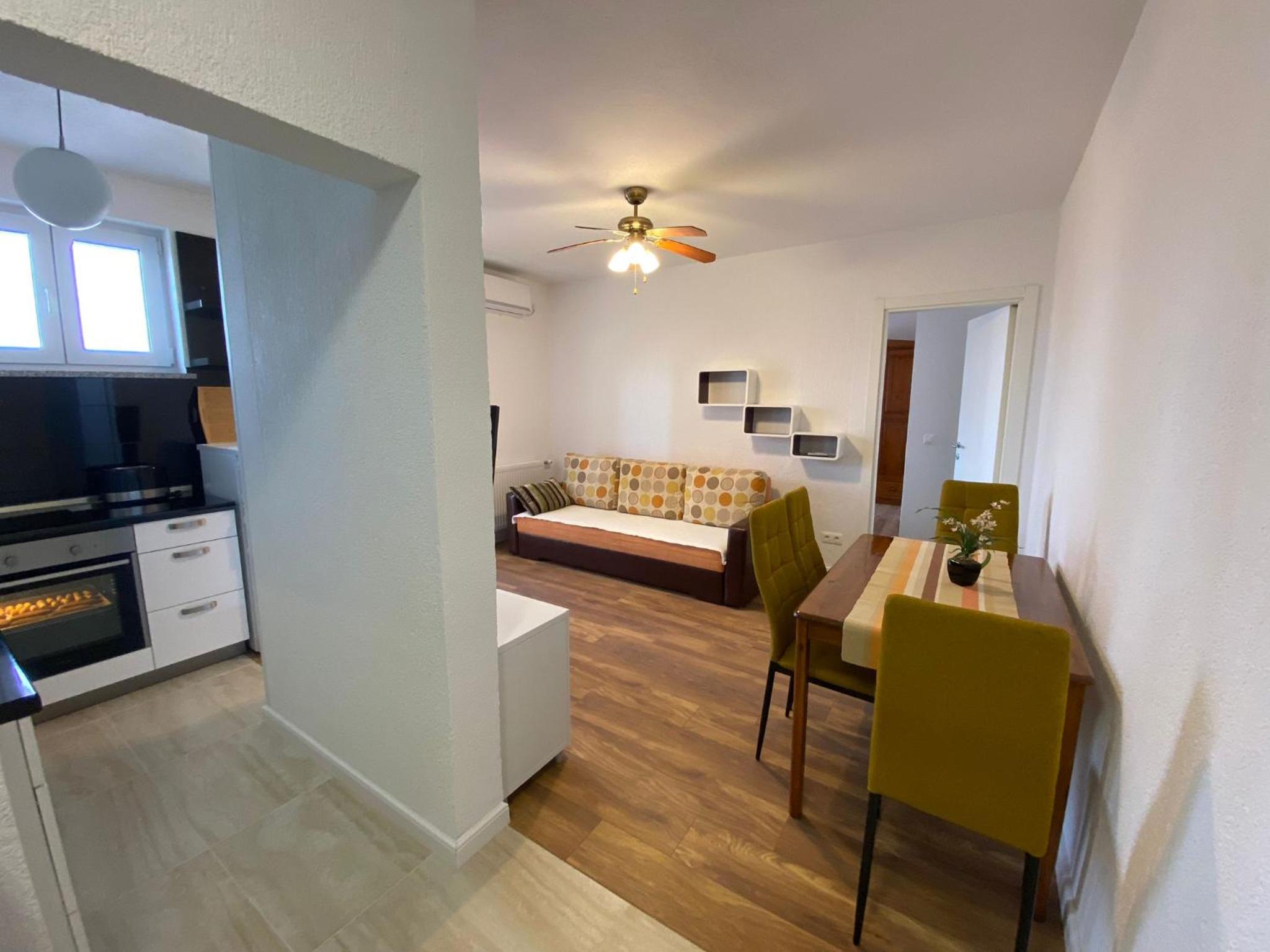Sanus Apartments