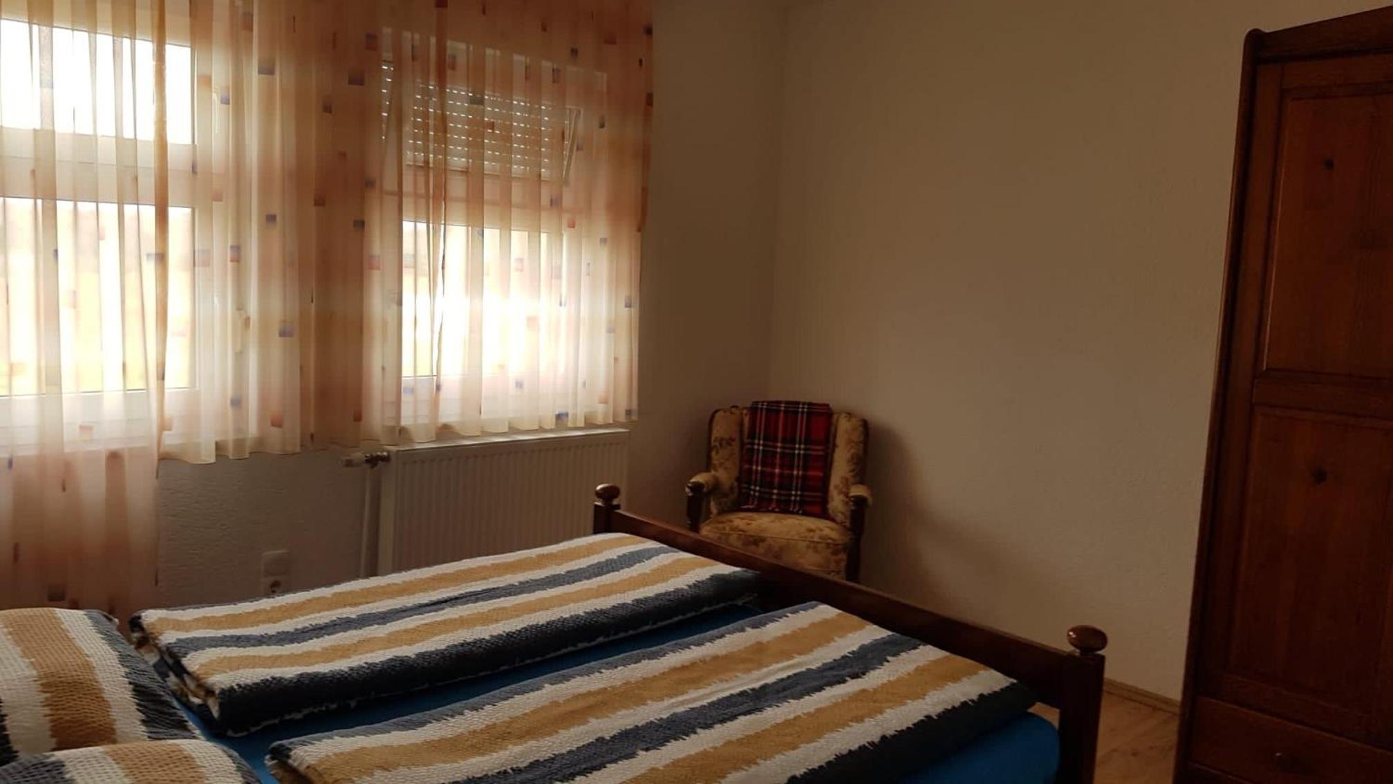 Sanus Apartments