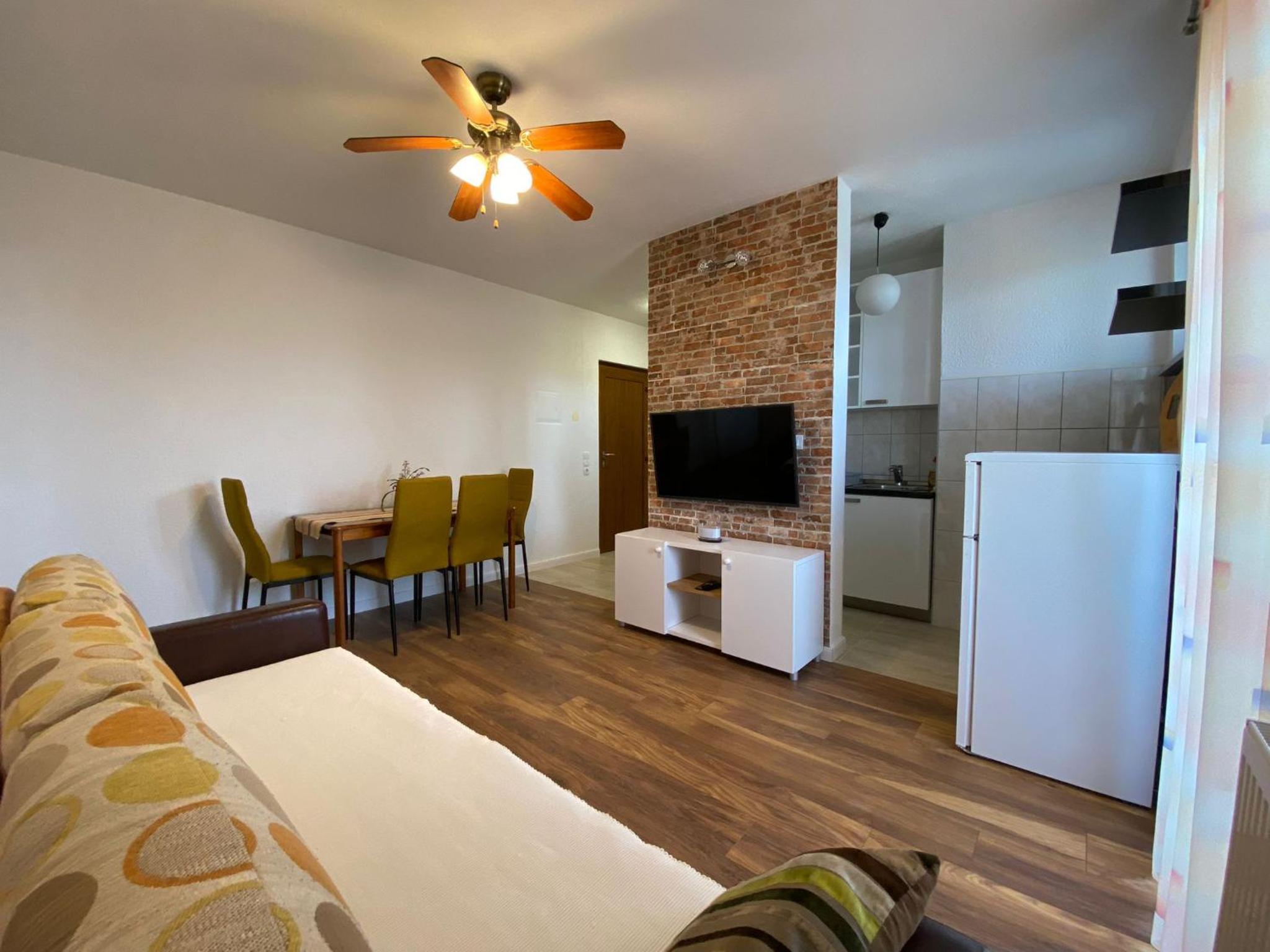 Sanus Apartments