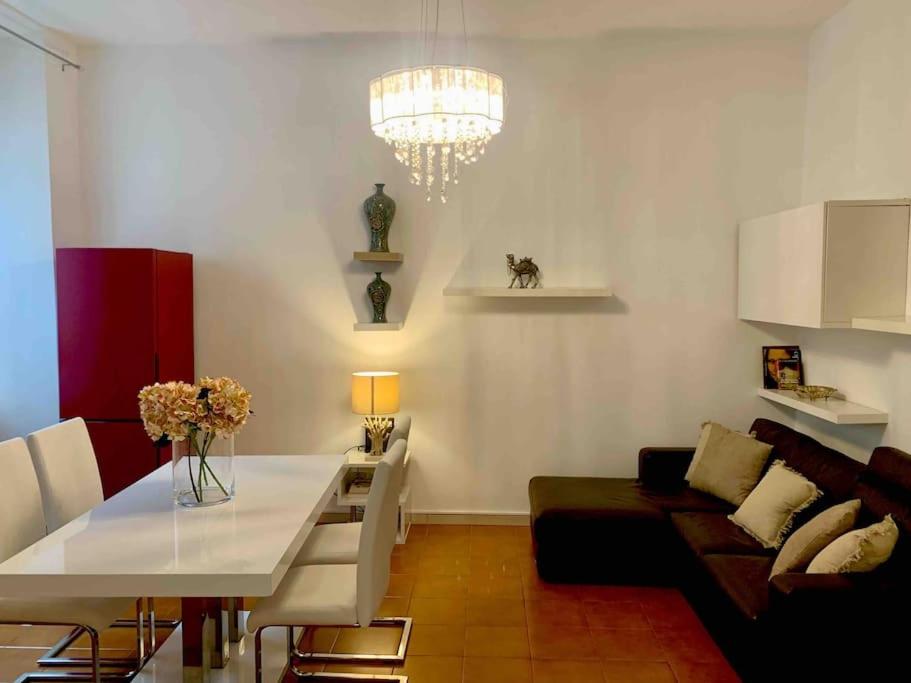 Central apartment De Angeli charm residence