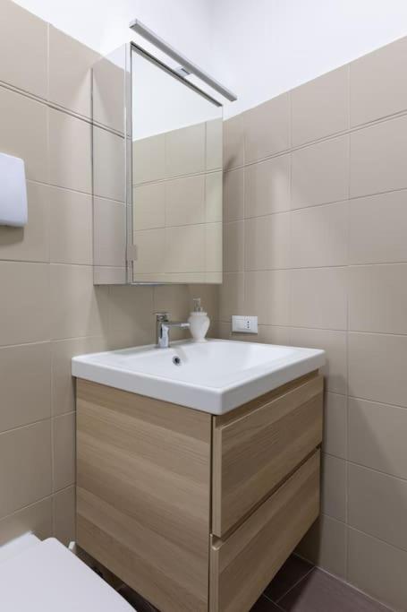 Central apartment De Angeli charm residence