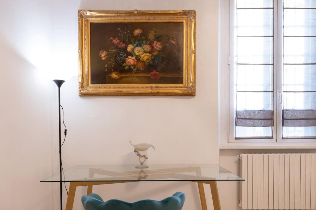 Central apartment De Angeli charm residence