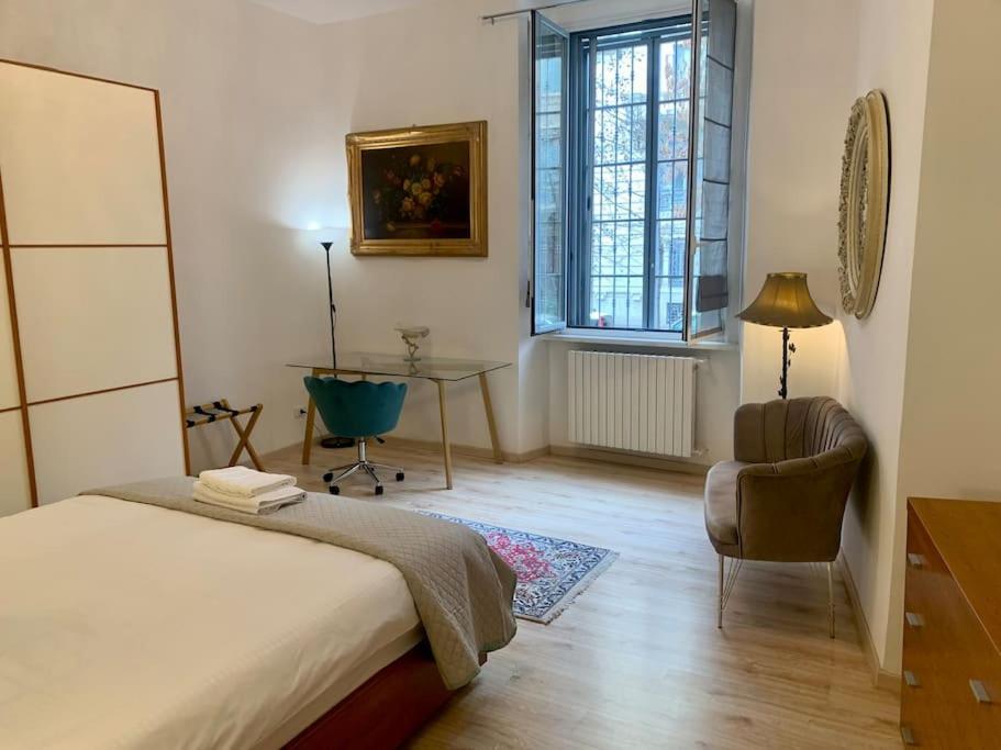 Central apartment De Angeli charm residence