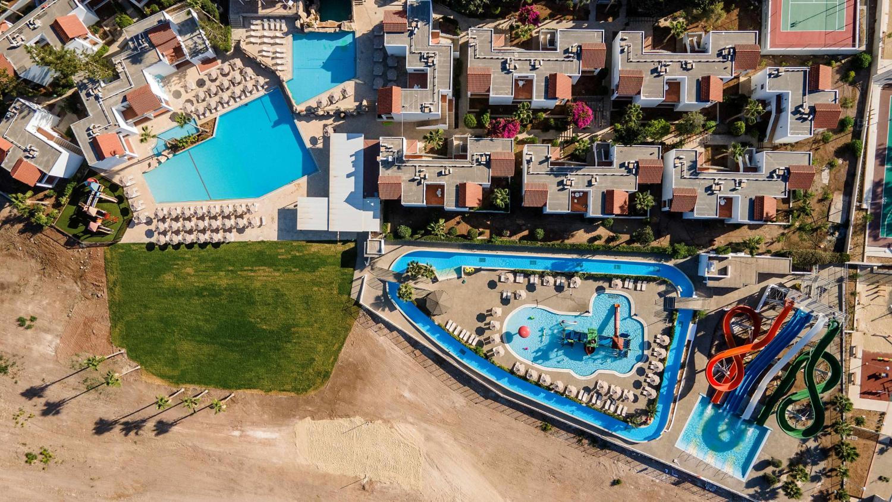 Kapetanios Aqua Resort