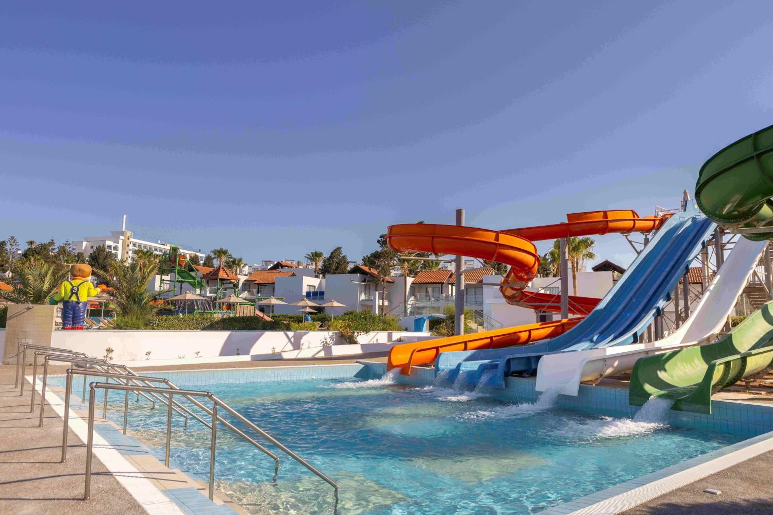 Kapetanios Aqua Resort