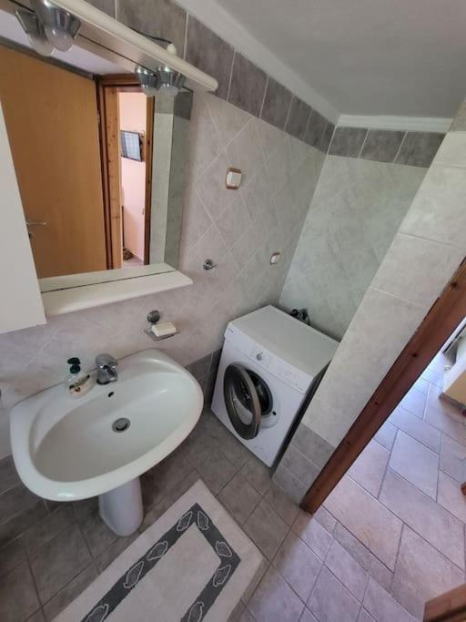 SunsetApartment photo 4