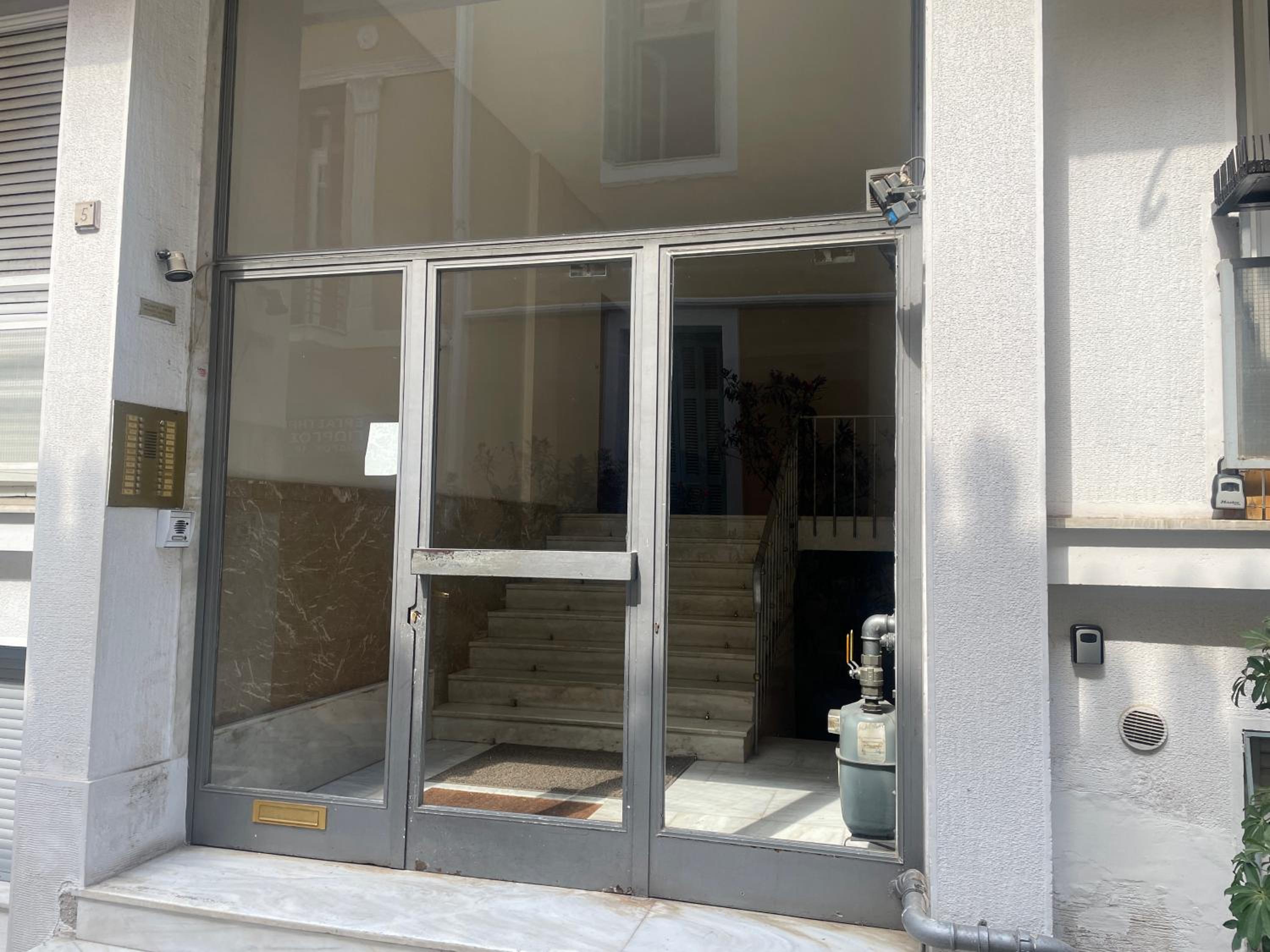 Syntagma Plaka studio 1