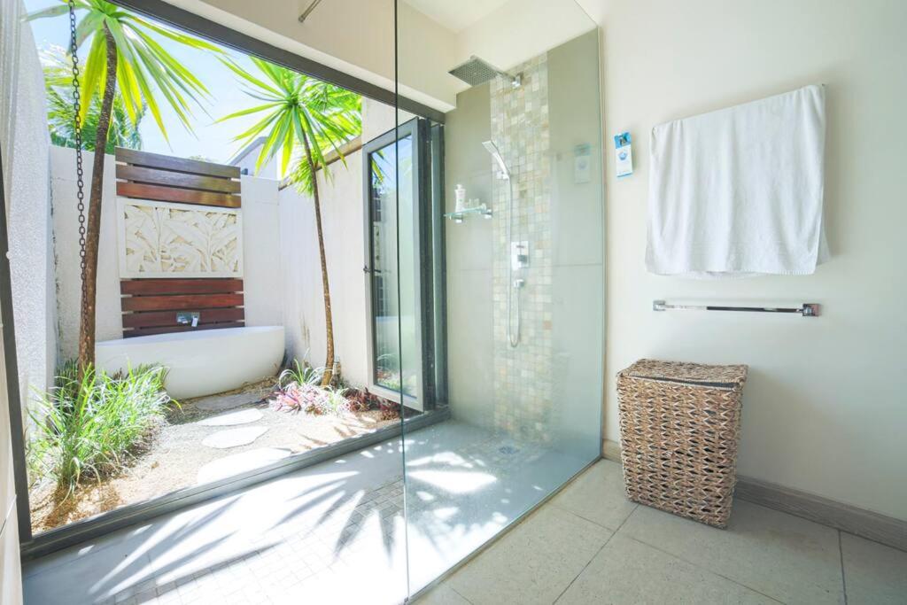 Luxurious Villa with private Pool
