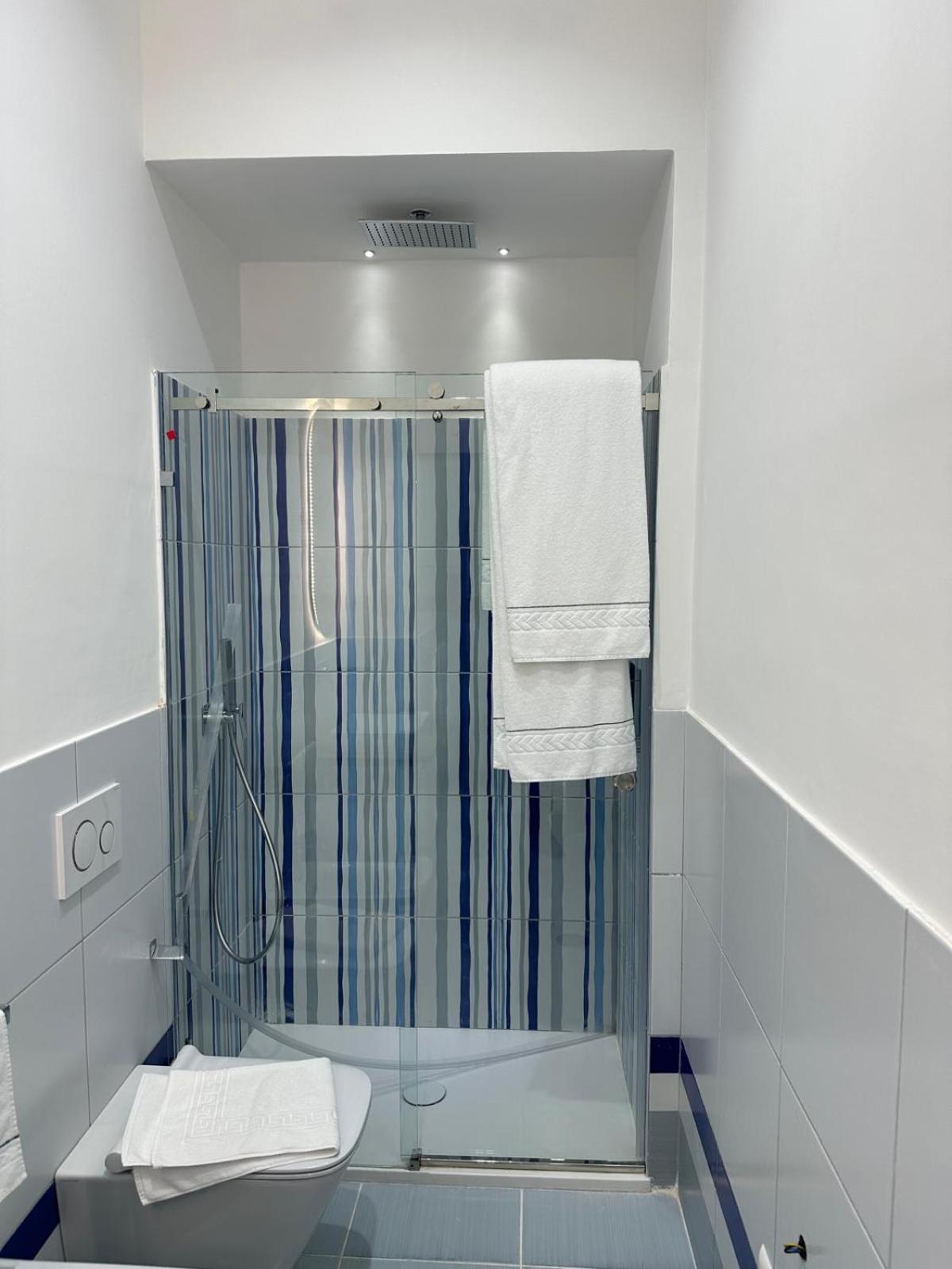 Ziro Suite Luxury House photo 3