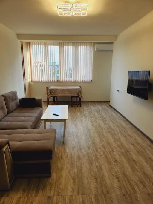 Apt with 2 rooms bedroom and living room