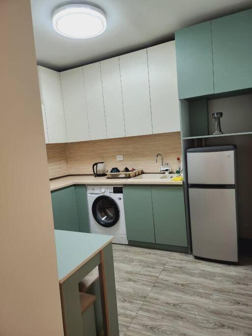 Apt with 2 rooms bedroom and living room