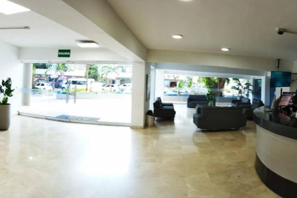 Fabulous 2bd apt with sea views