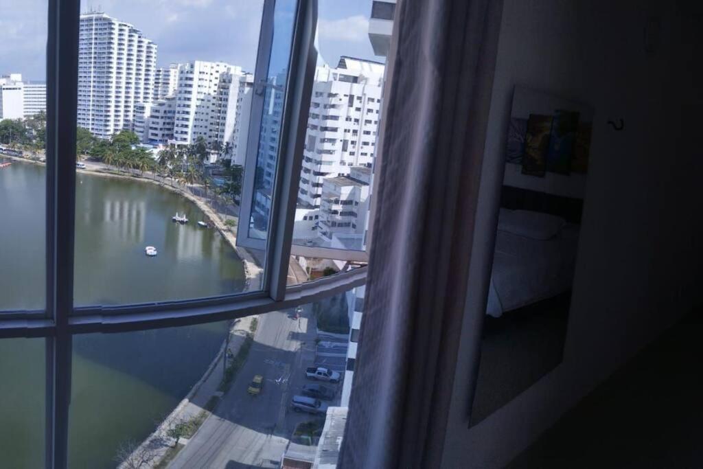 Fabulous 2bd apt with sea views