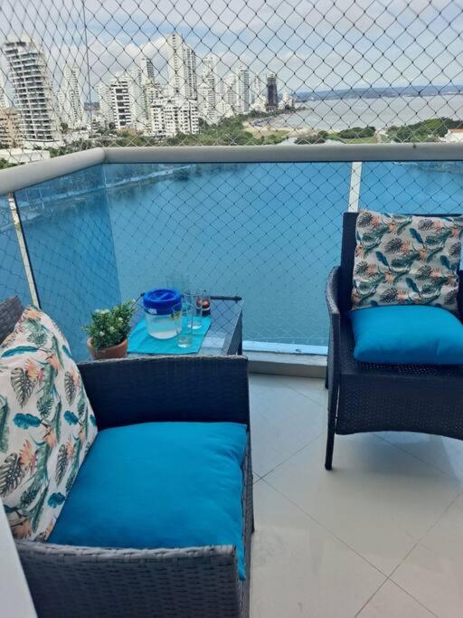 Fabulous 2bd apt with sea views