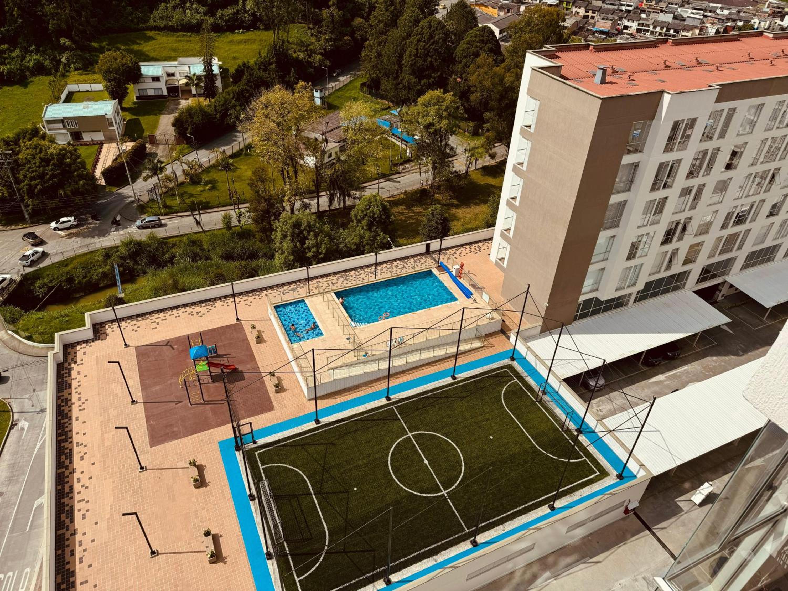 Espectacular vista, apto de lujo, piscina, gym