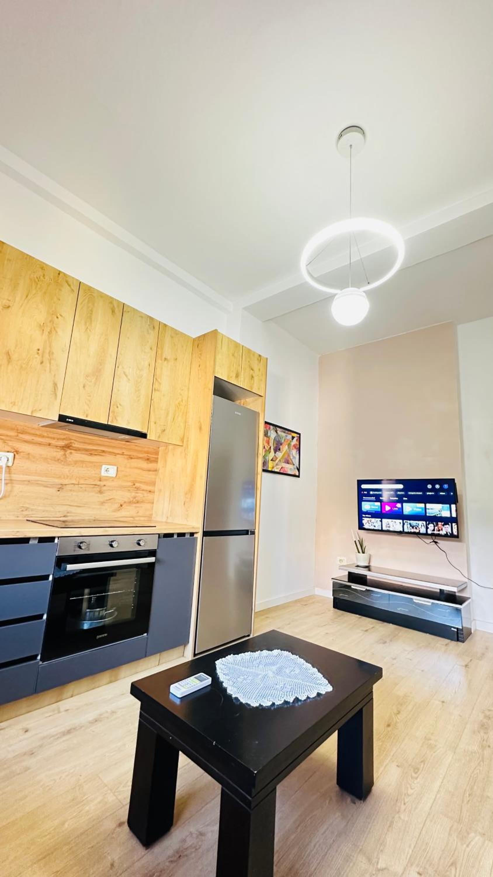 Pazari i Ri, Quiet and Central Stay, Self Check-in