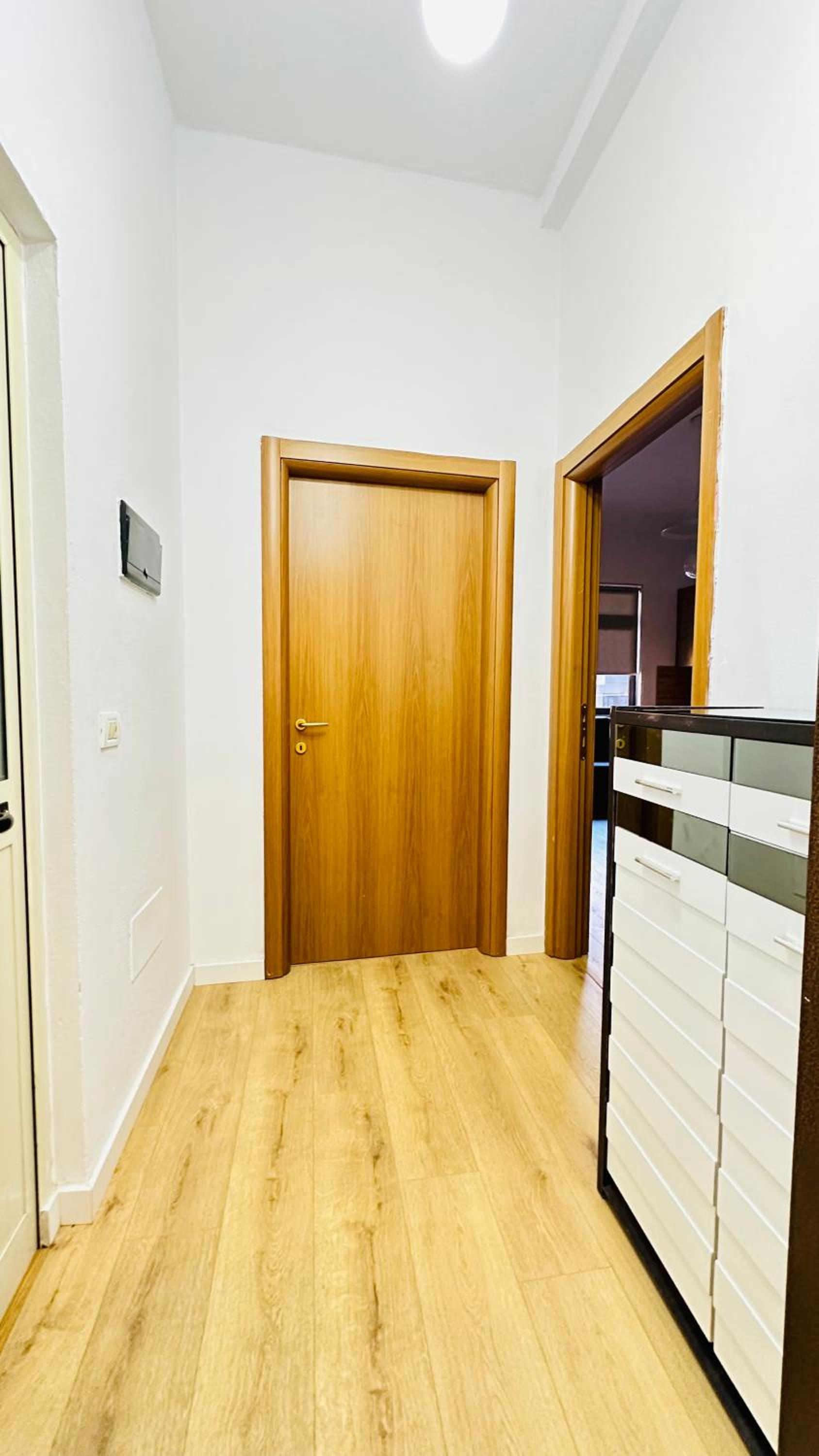 Pazari i Ri, Quiet and Central Stay, Self Check-in