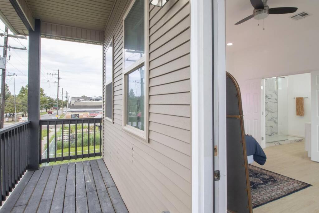 New Orleans Vacations - Vibrant Gray Downtown Loft - Property Image 15