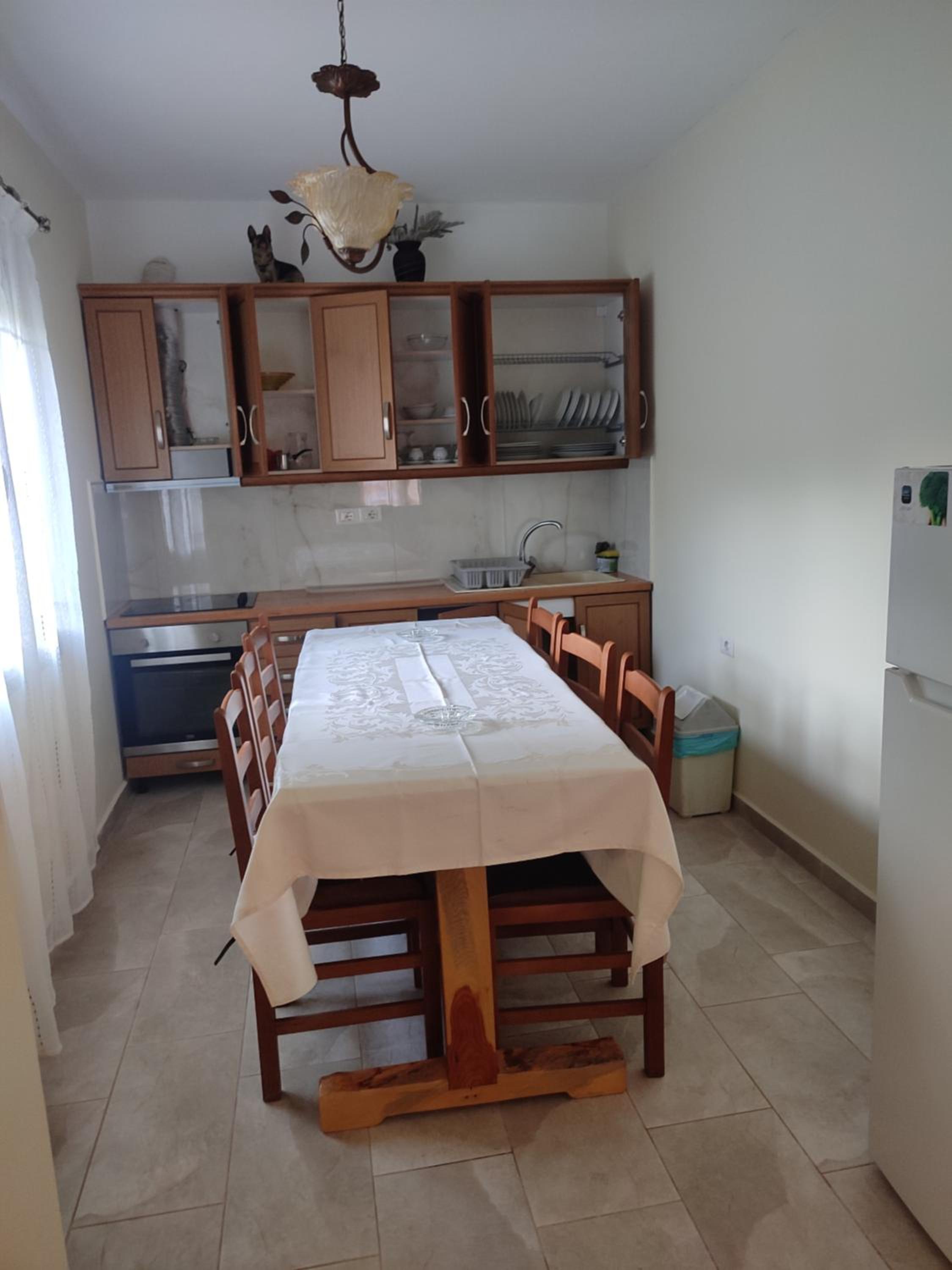 Apartment Shefqeti