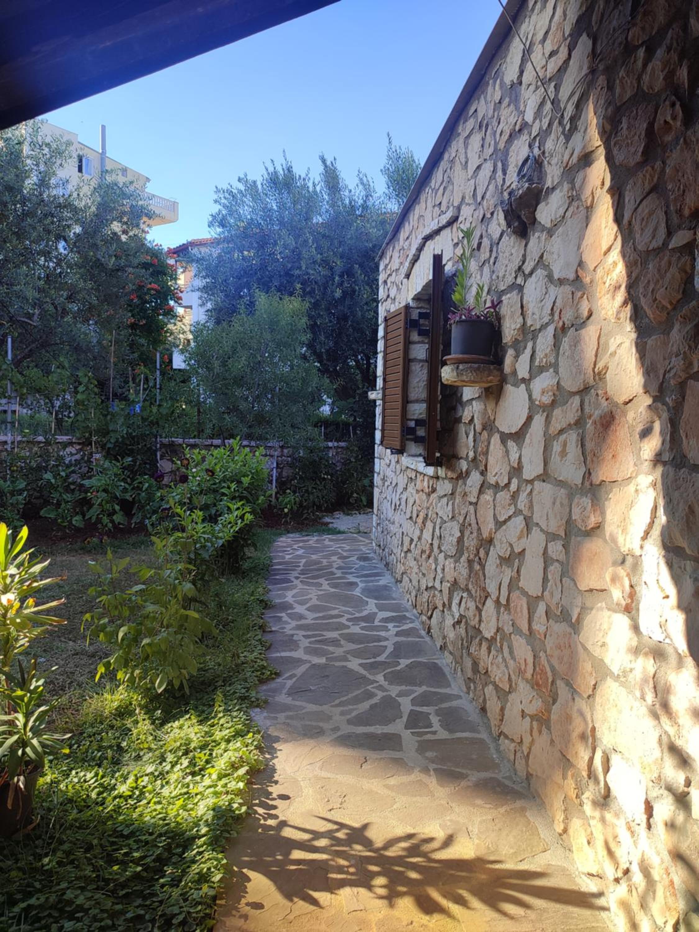 Apartment Shefqeti