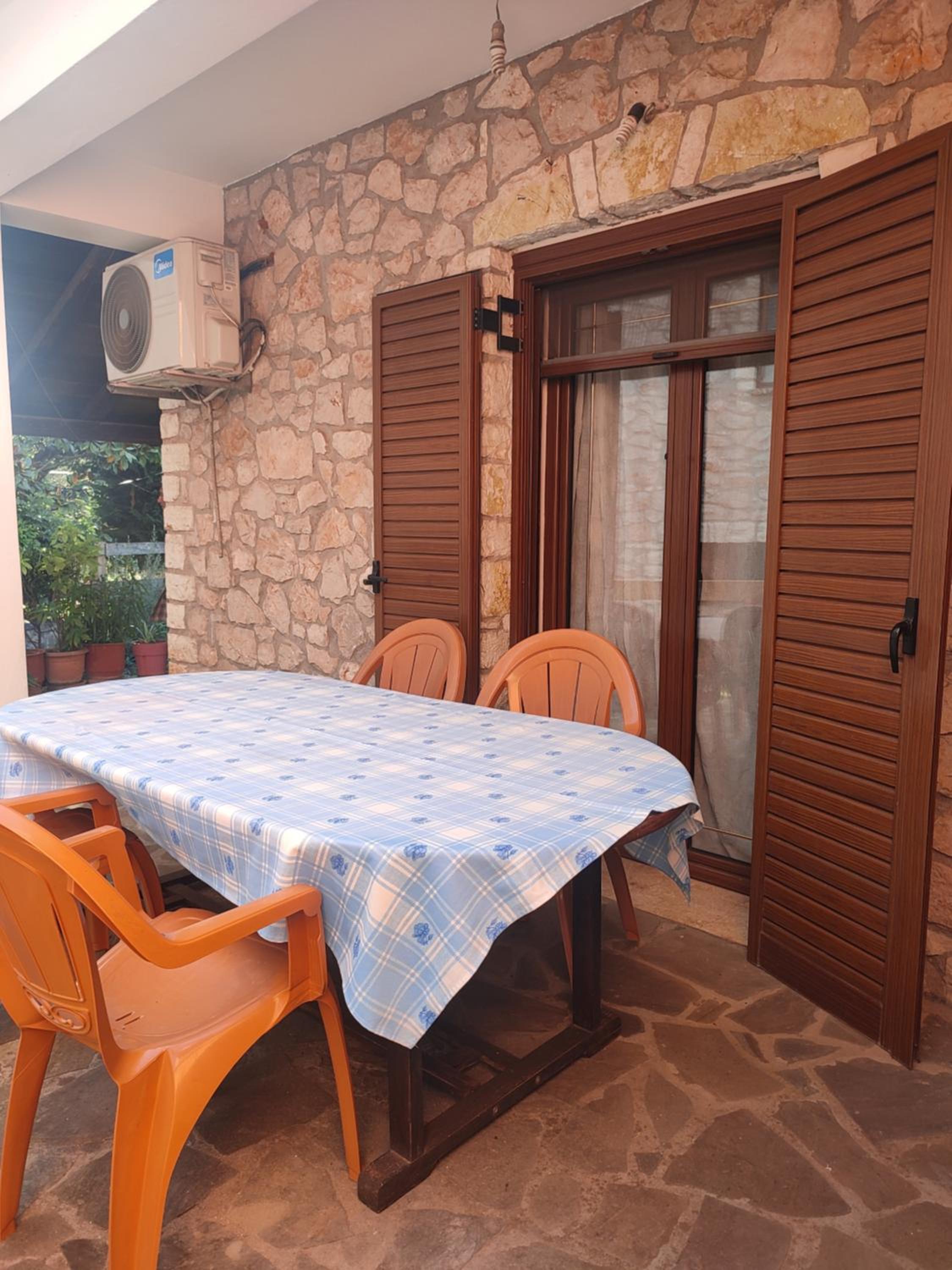 Apartment Shefqeti