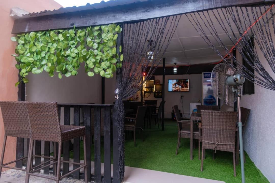 Devine Villa Apartments view 5