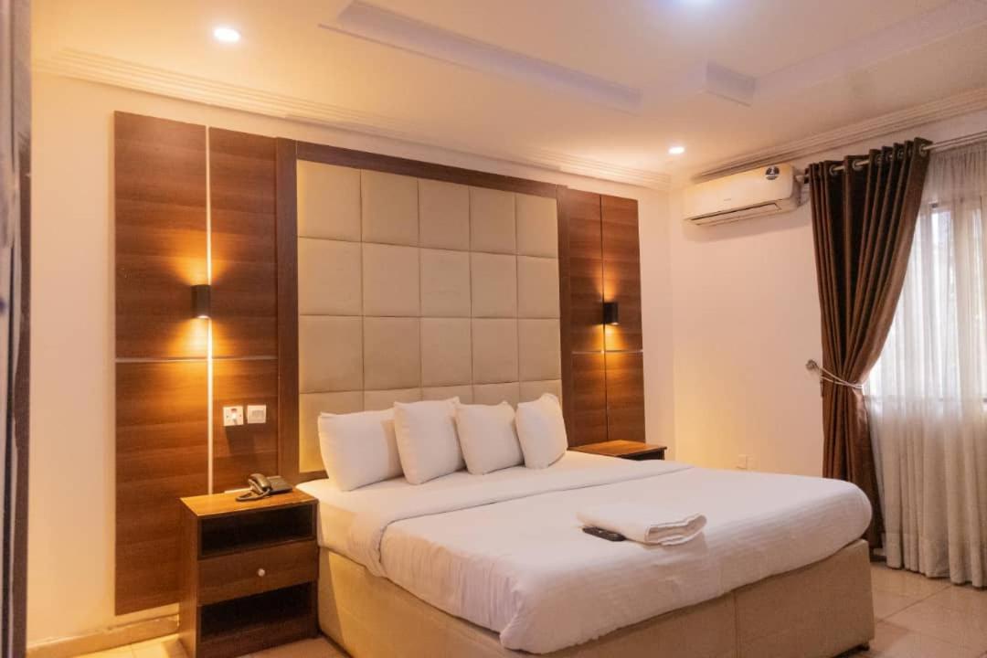 Devine Villa Apartments view 2