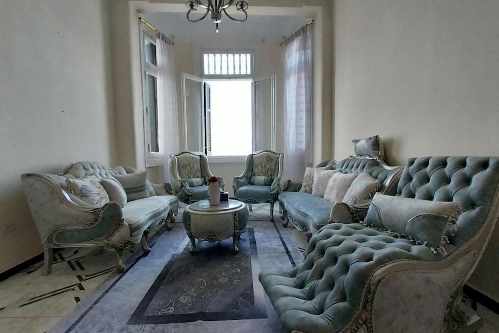 Beachfront downtown apartment