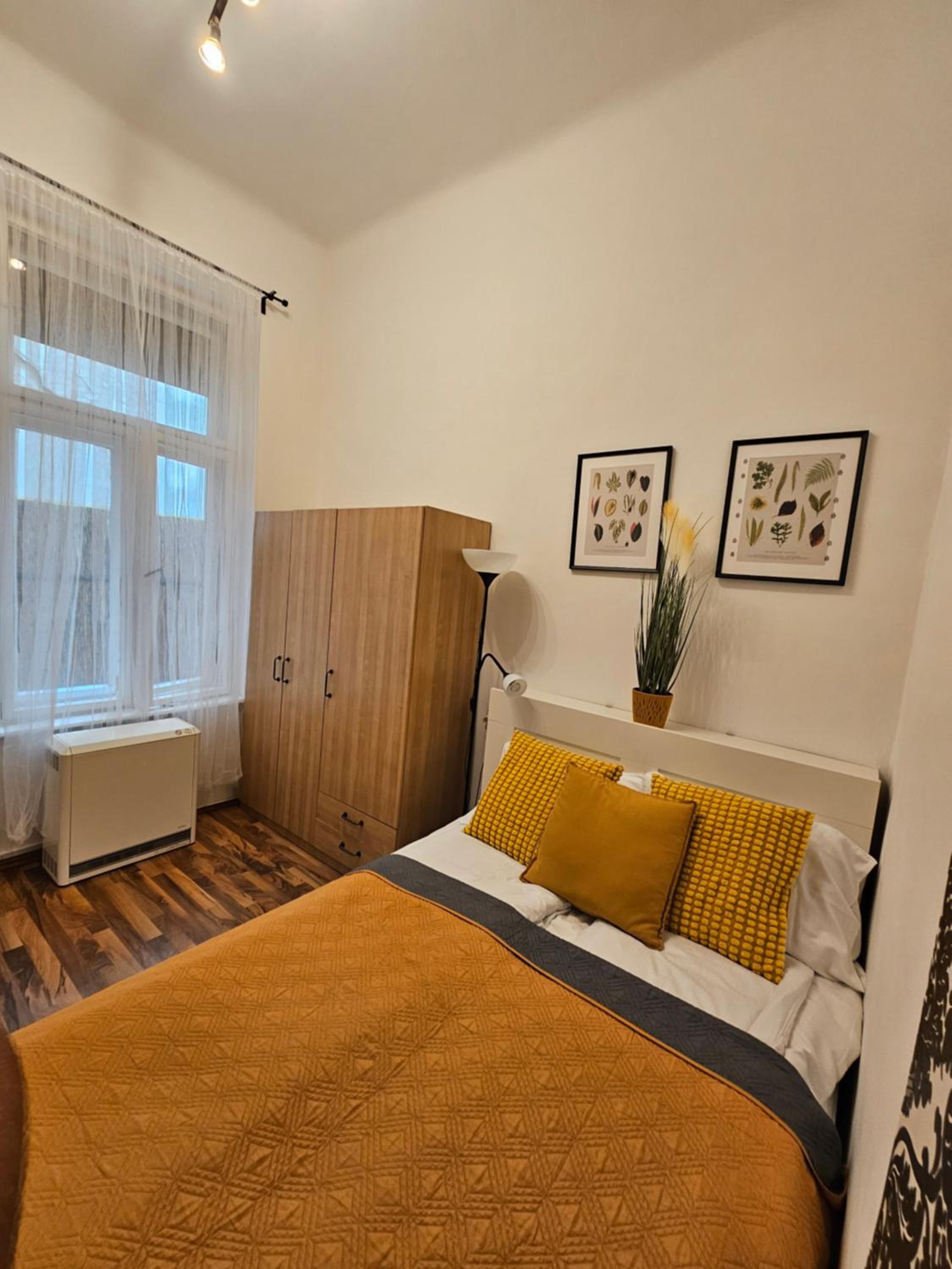 The GreeNest Vintage Lodging view 2