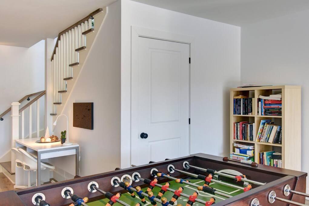 Luxurious Scandinavian Golf Chalet with Private Spa
