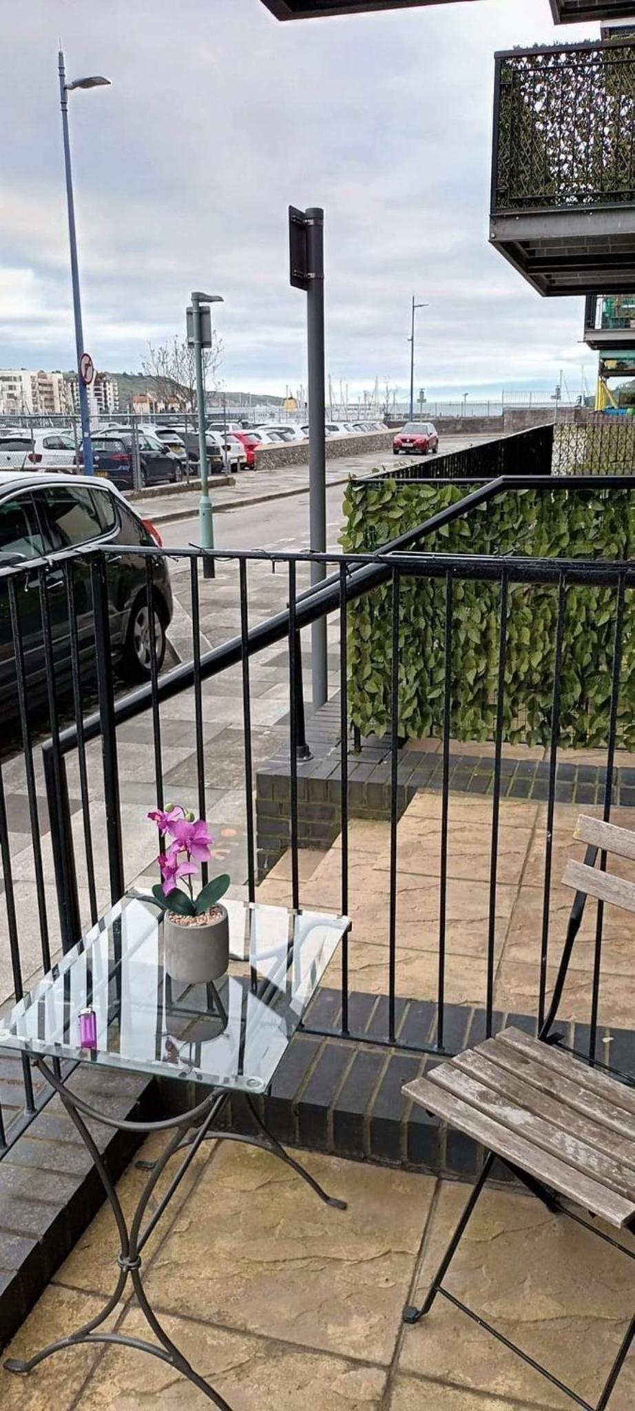 Lovely 1 Bedroom Apartment