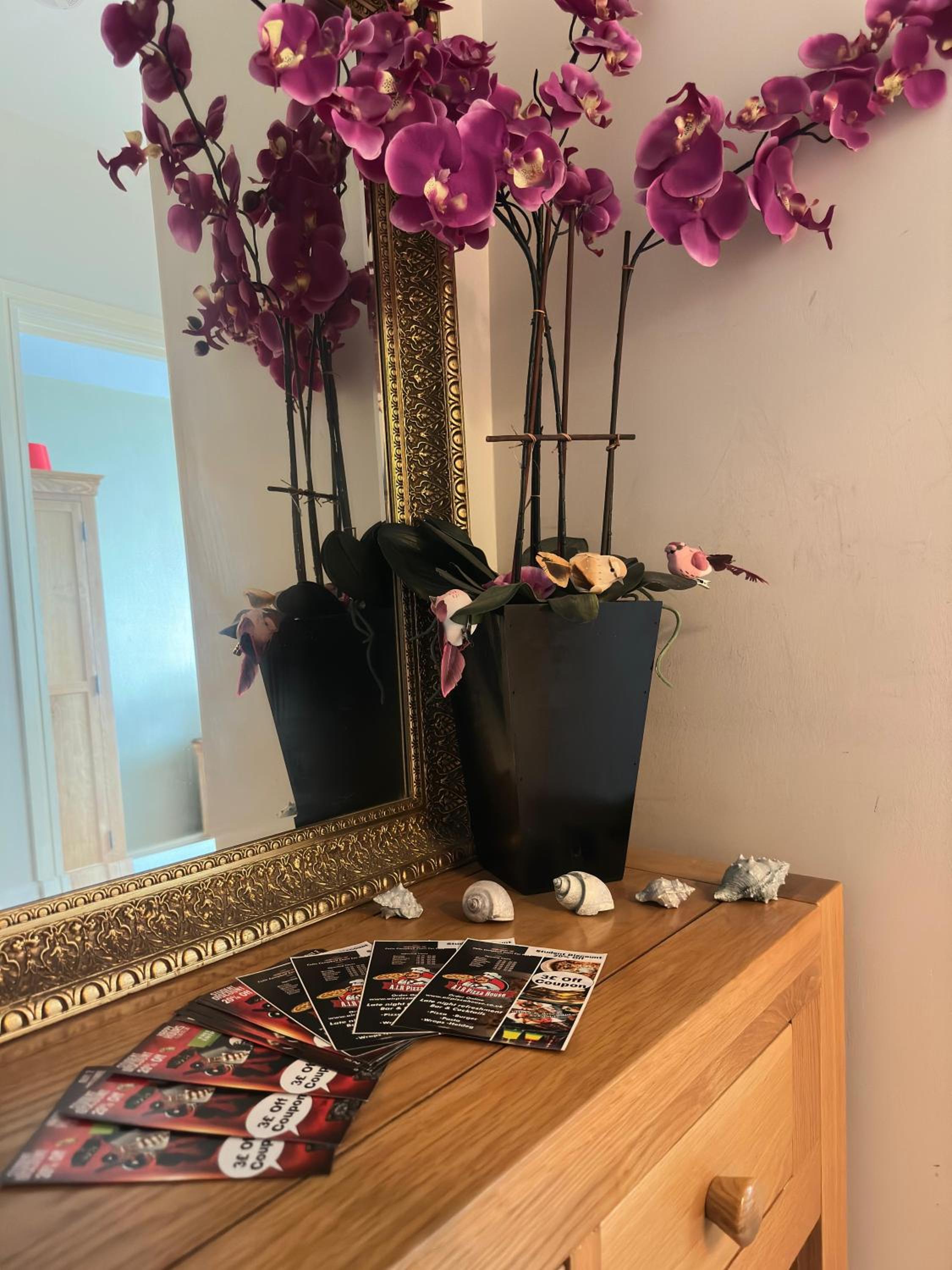 Lovely 1 Bedroom Apartment