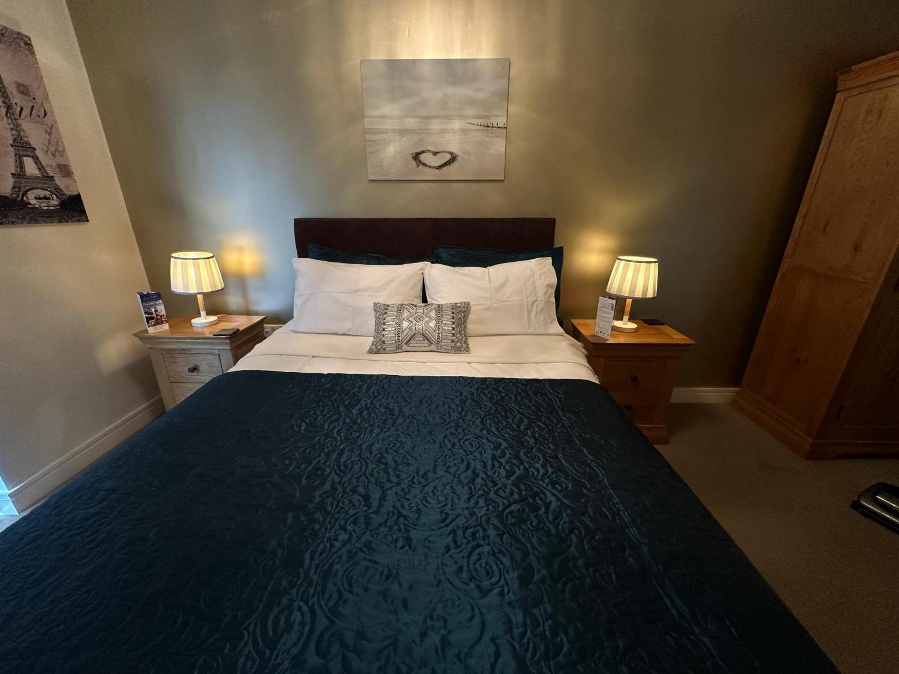 Lovely 1 Bedroom Apartment