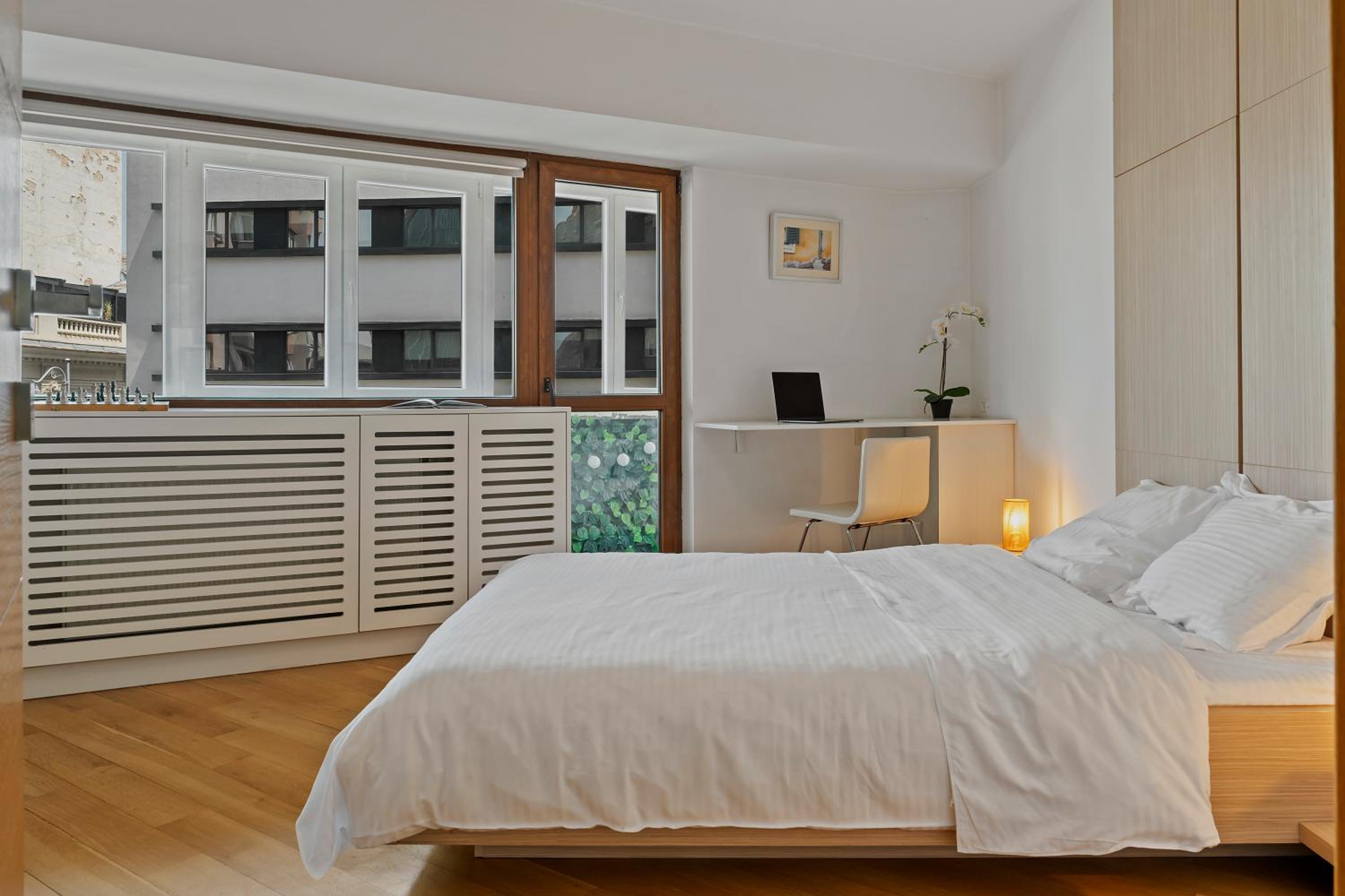 EDES Central Suite Perfect Location & Modern