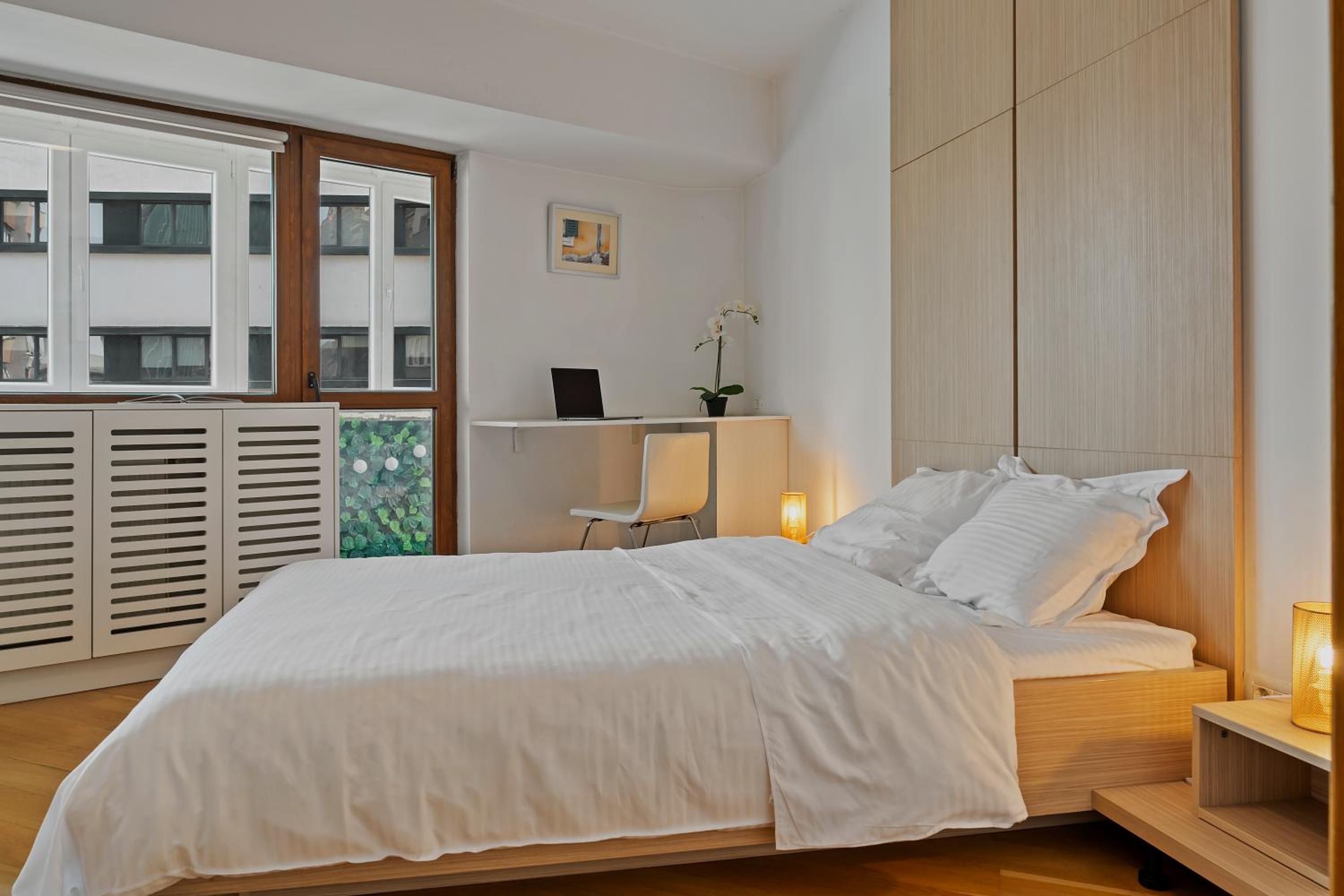 EDES Central Suite Perfect Location & Modern