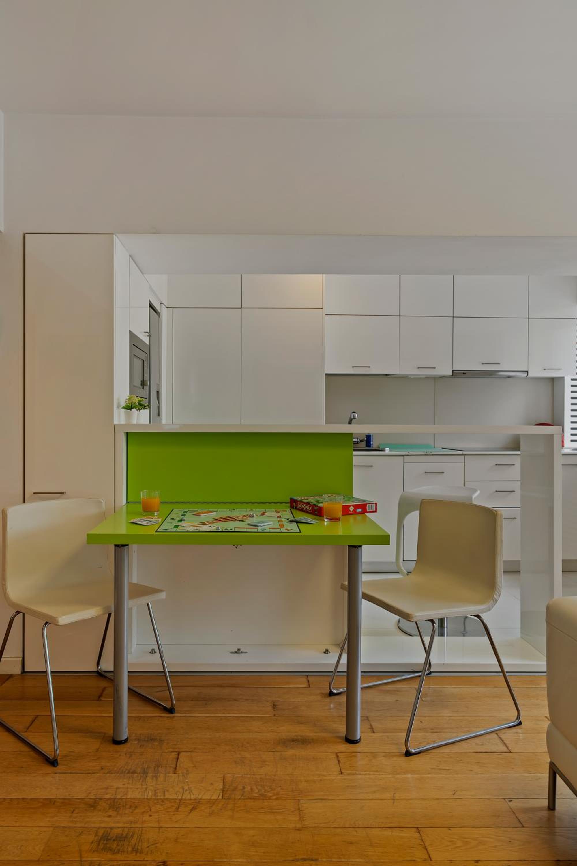EDES Central Suite Perfect Location & Modern