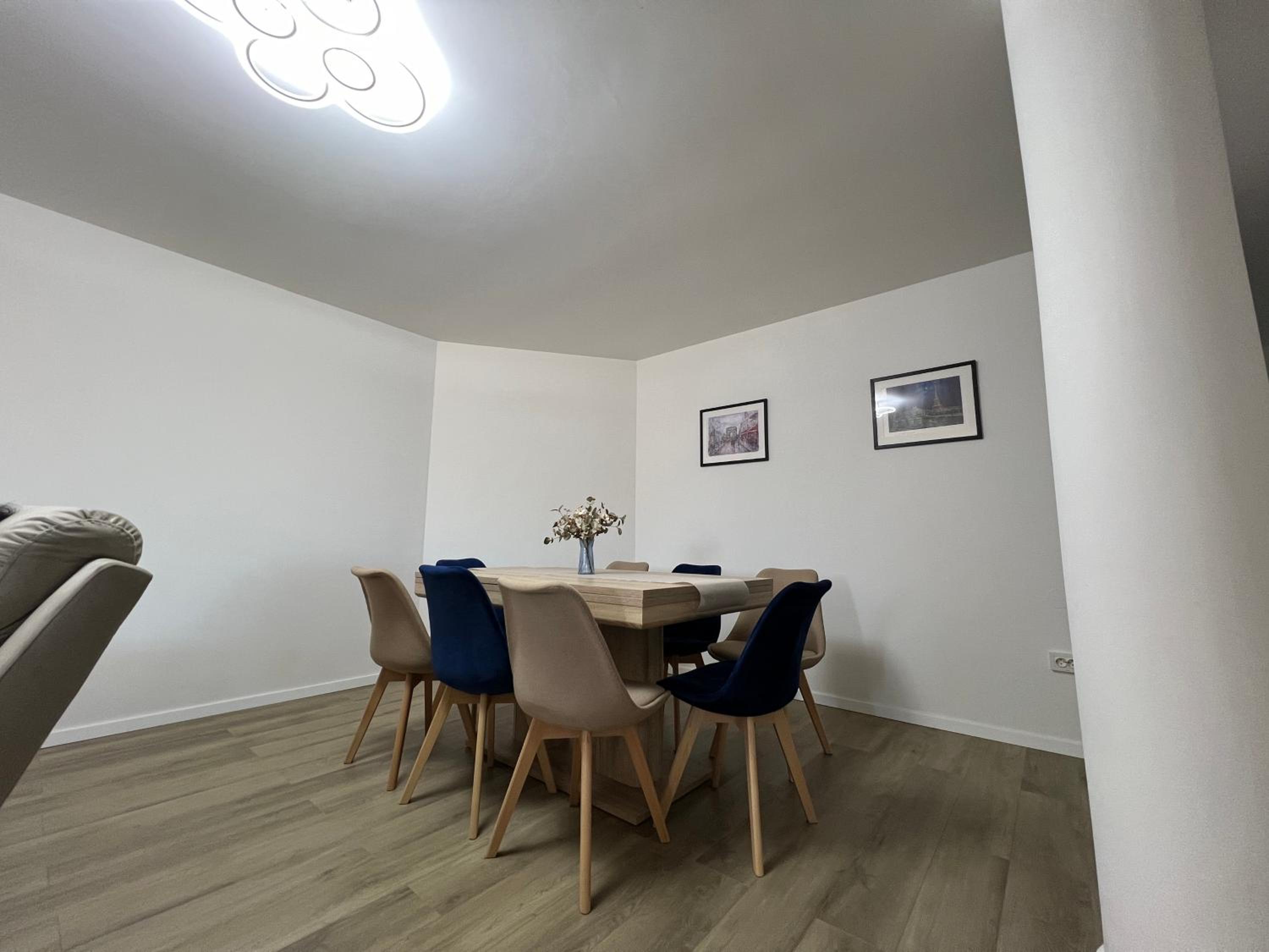 Family Friendly Villa with Playground & Garden