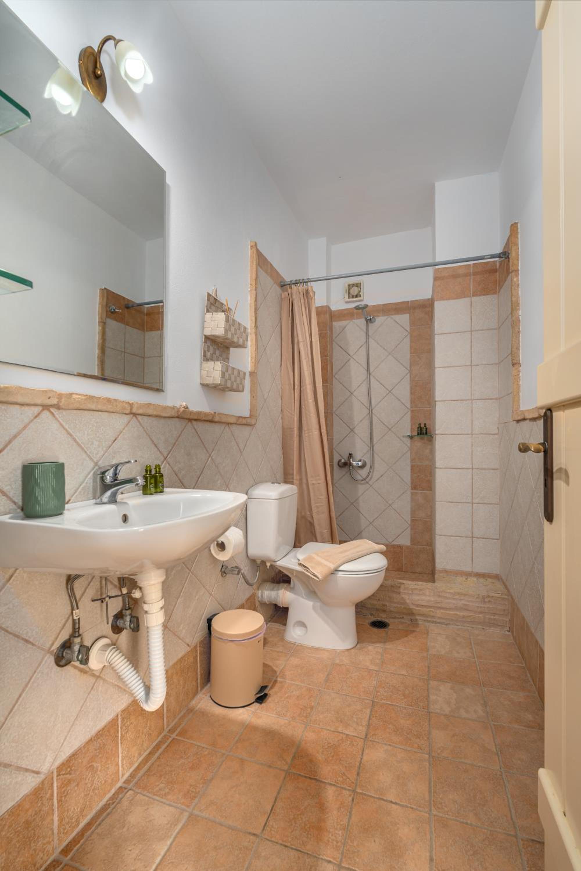 Niovi Seaview Apartments