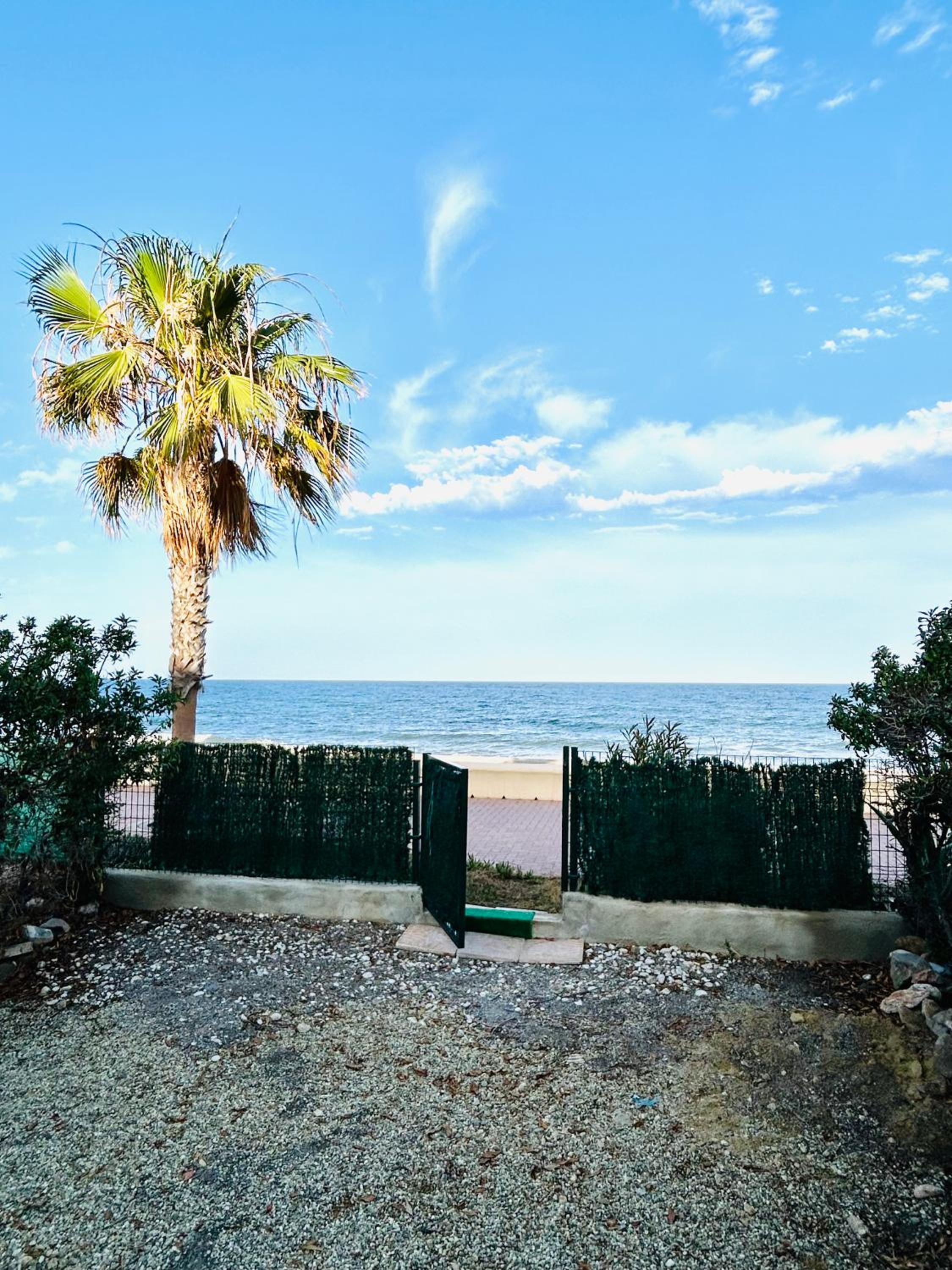 Apartamento en primera línea en Pozo del Esparto