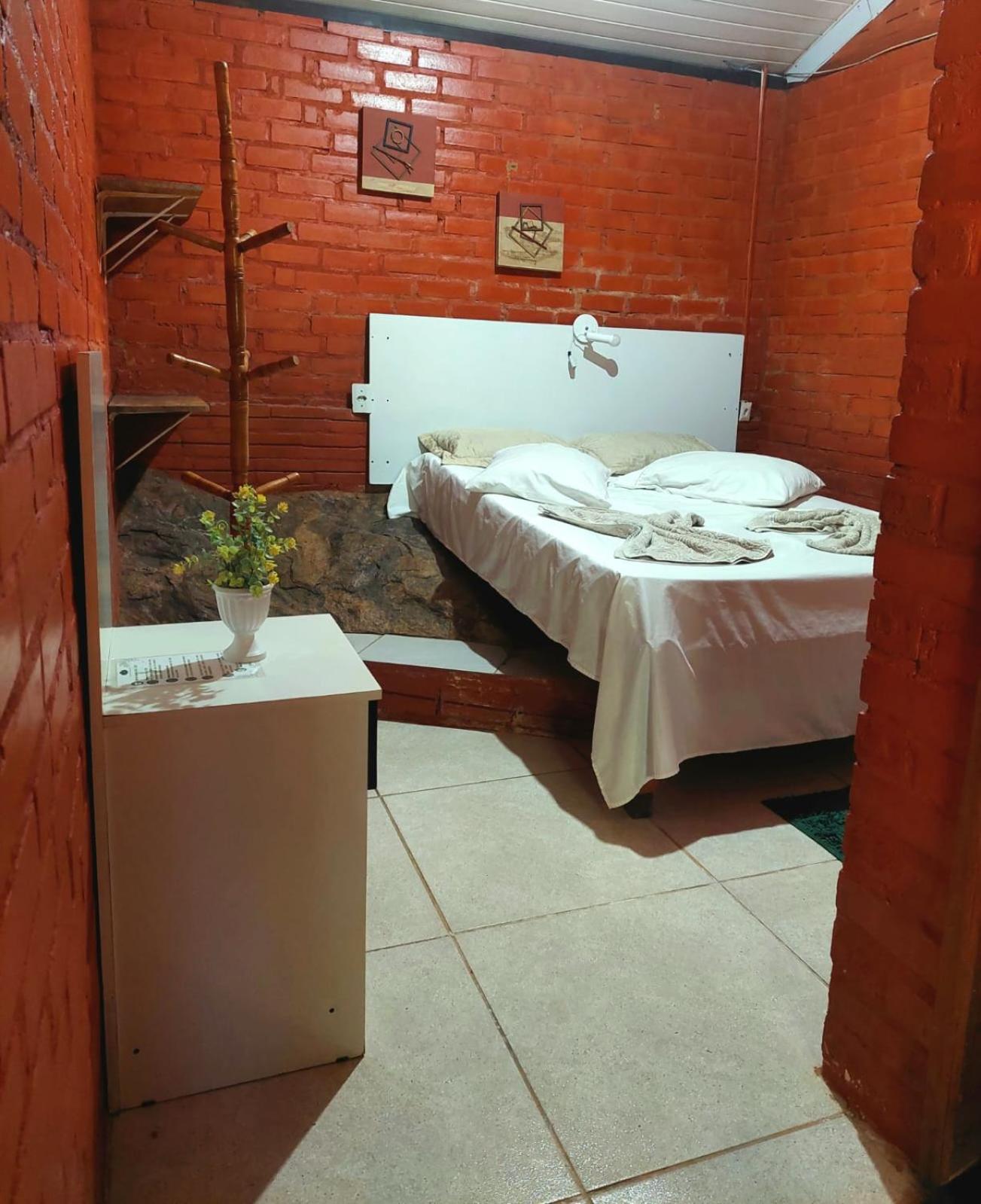Pousada, Camping e Restaurante do Sô Ito