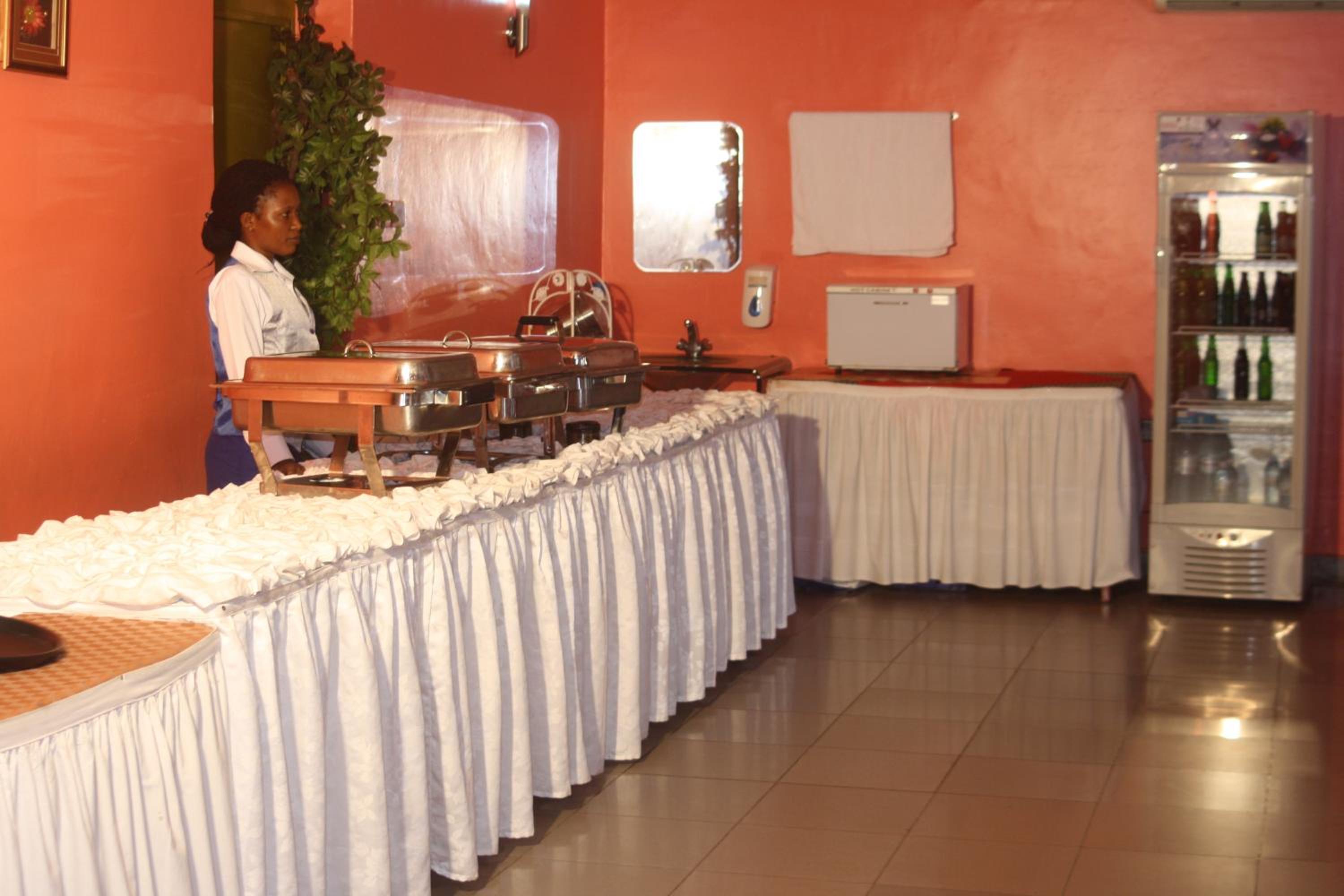 Sandton Hotel Kasese